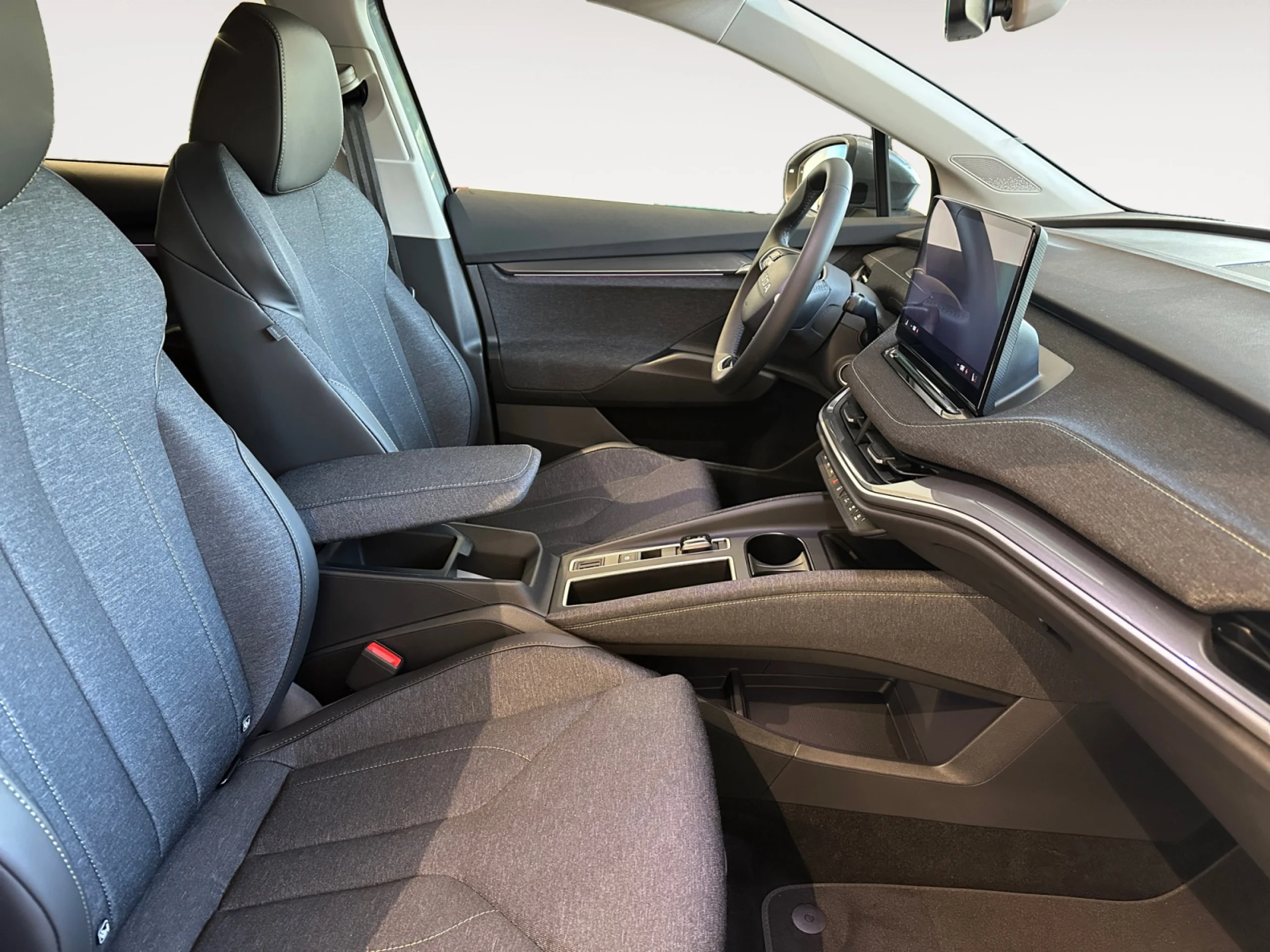 SKODA ELROQ 150 KW (204 CV) 63 KWH (59 KWH NETA) - Foto 5