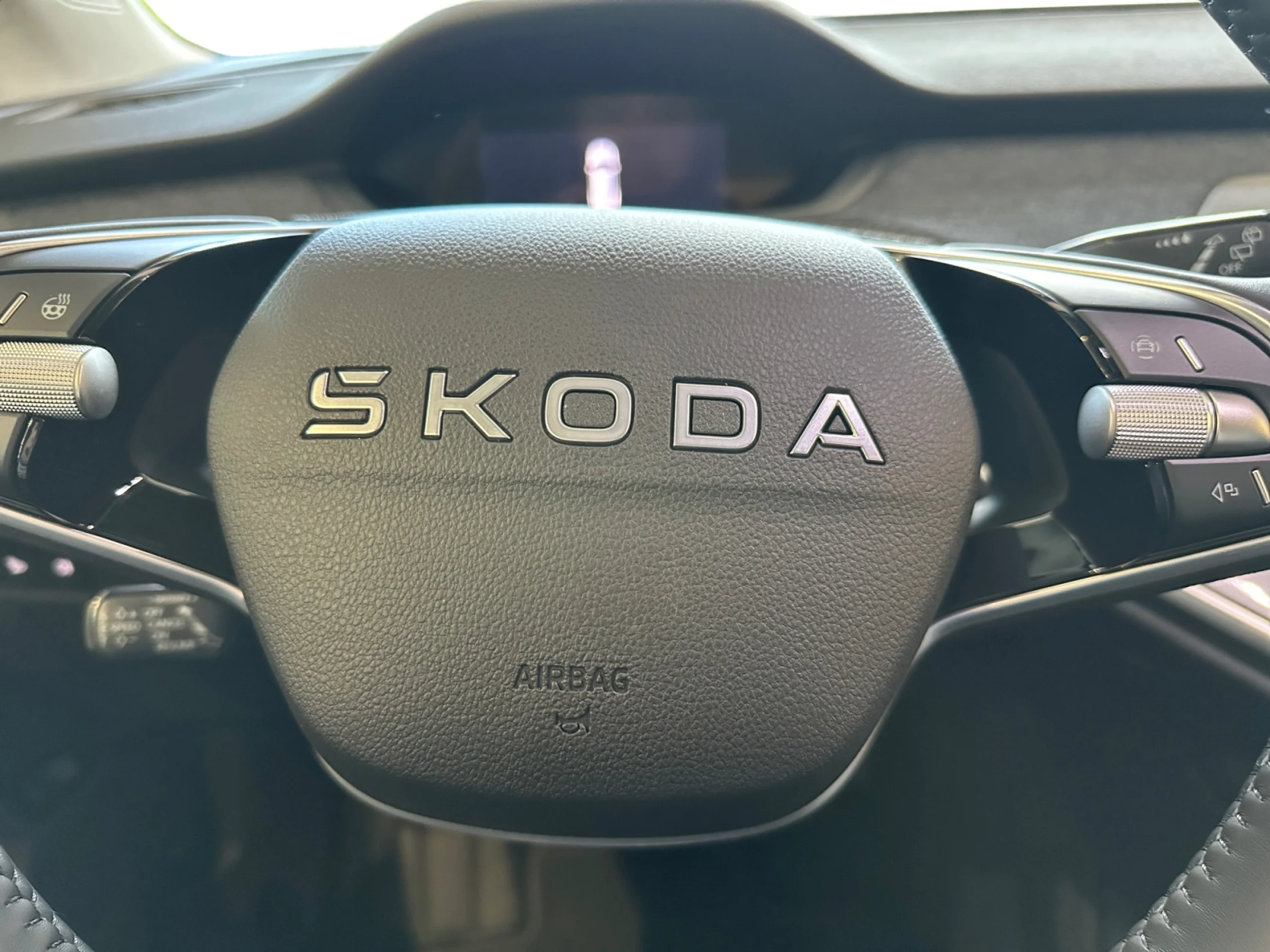 SKODA ELROQ 150 KW (204 CV) 63 KWH (59 KWH NETA) - Foto 9