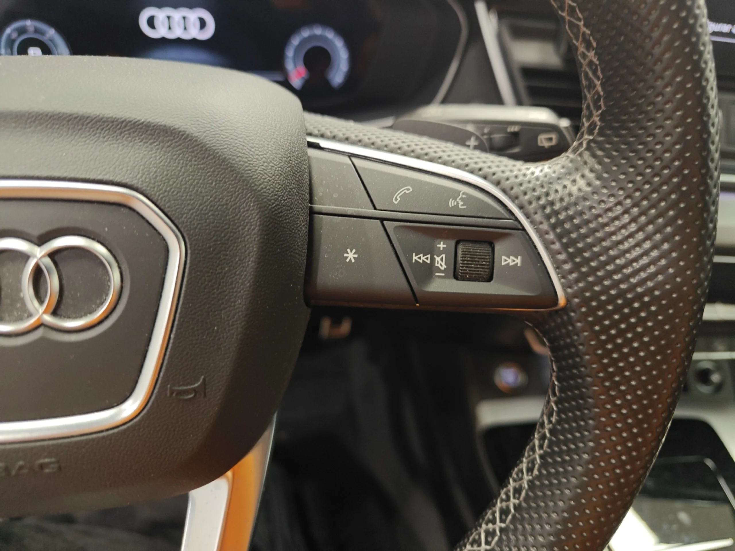 AUDI Q5 SPORTBACK BLACK LINE TDI QUATTRO 150KW (204CV) S T - Foto 10