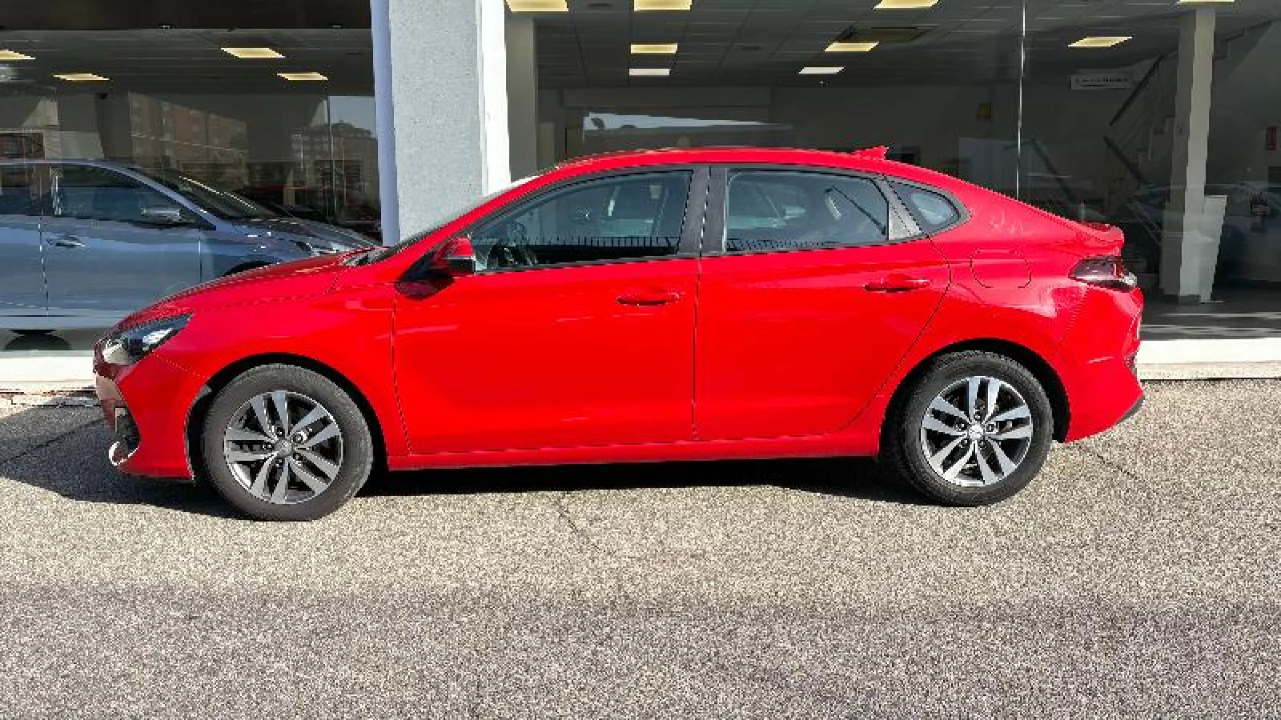 HYUNDAI I30 1.0 TGDI KLASS FASTBACK - Foto 9