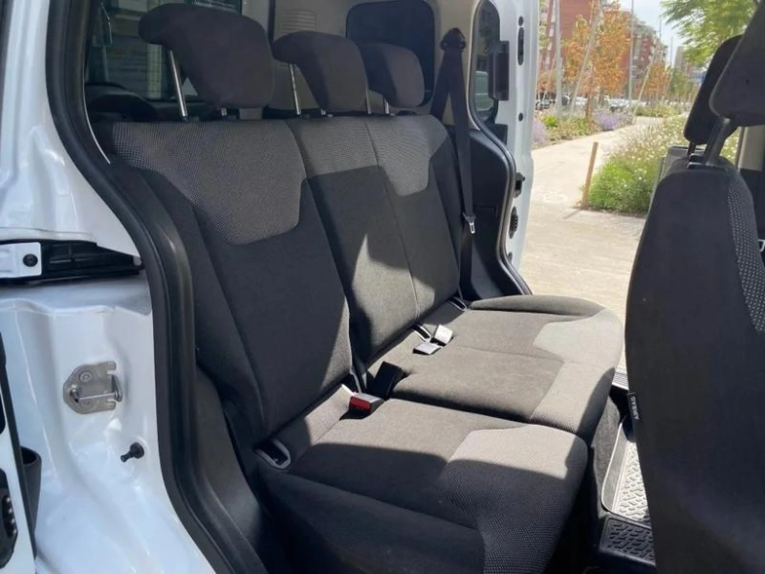 FORD Tourneo courier 1.0 ECOBOOST 100CV TITANIUM - Foto 4