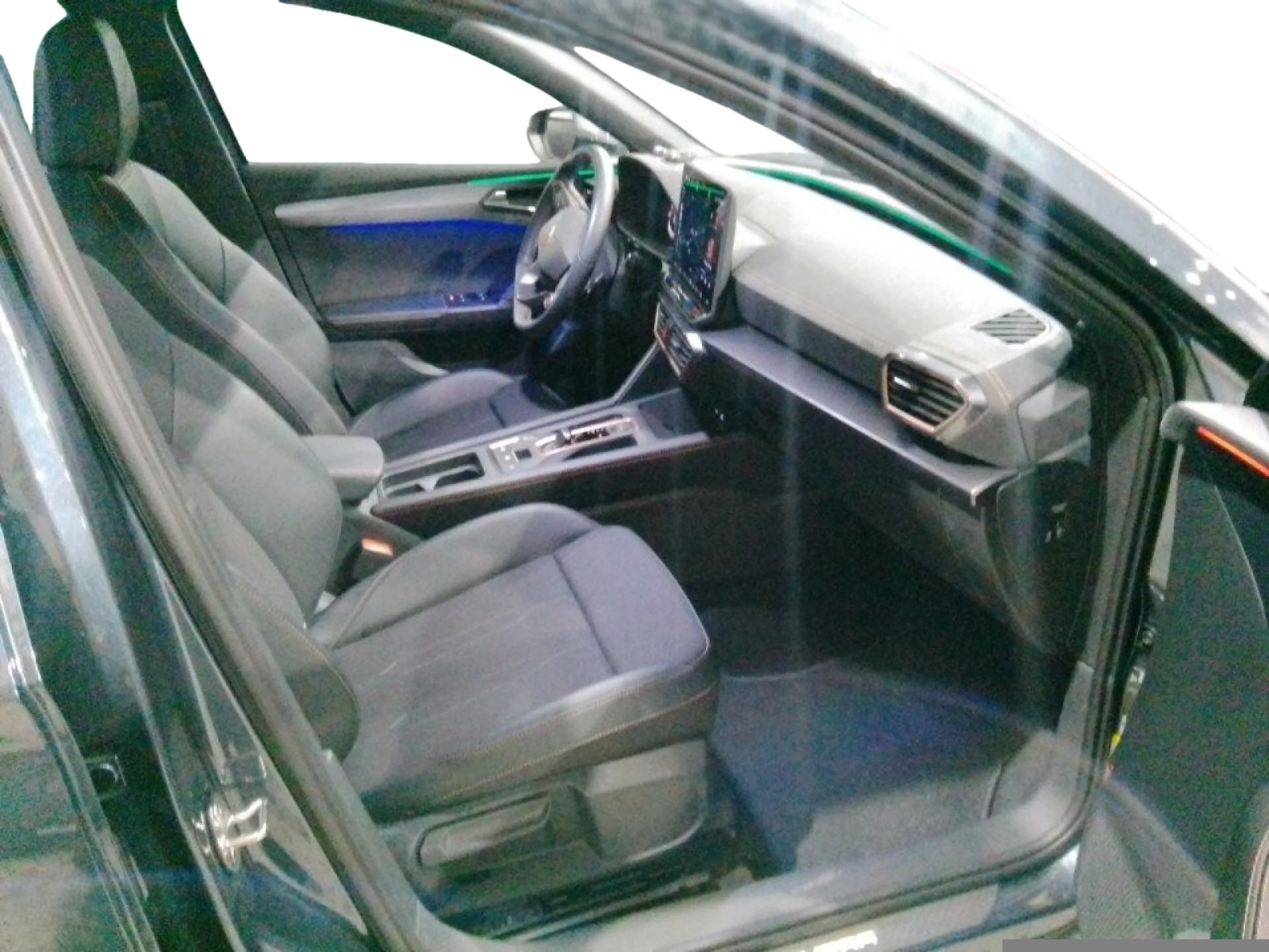 CUPRA LEON 1.5 ETSI 110KW (150CV) DSG - Foto 4