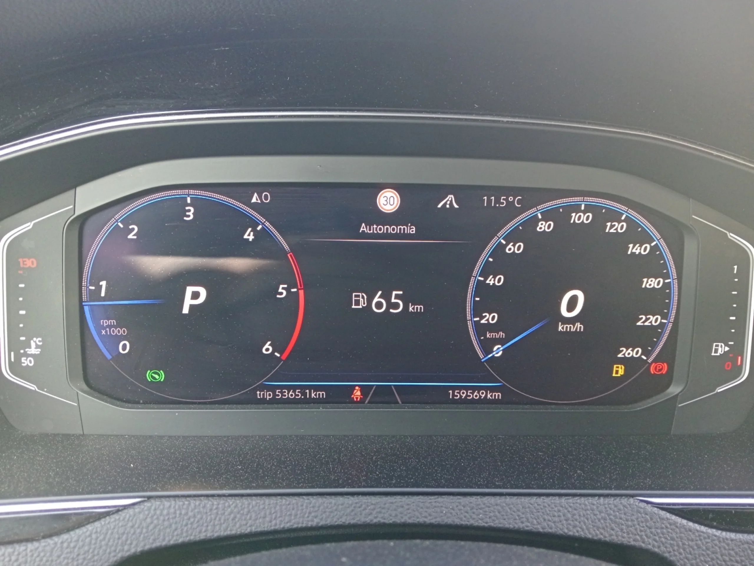 VOLKSWAGEN PASSAT VARIANT R LINE 2.0 TDI 140KW (190CV) DSG - Foto 10