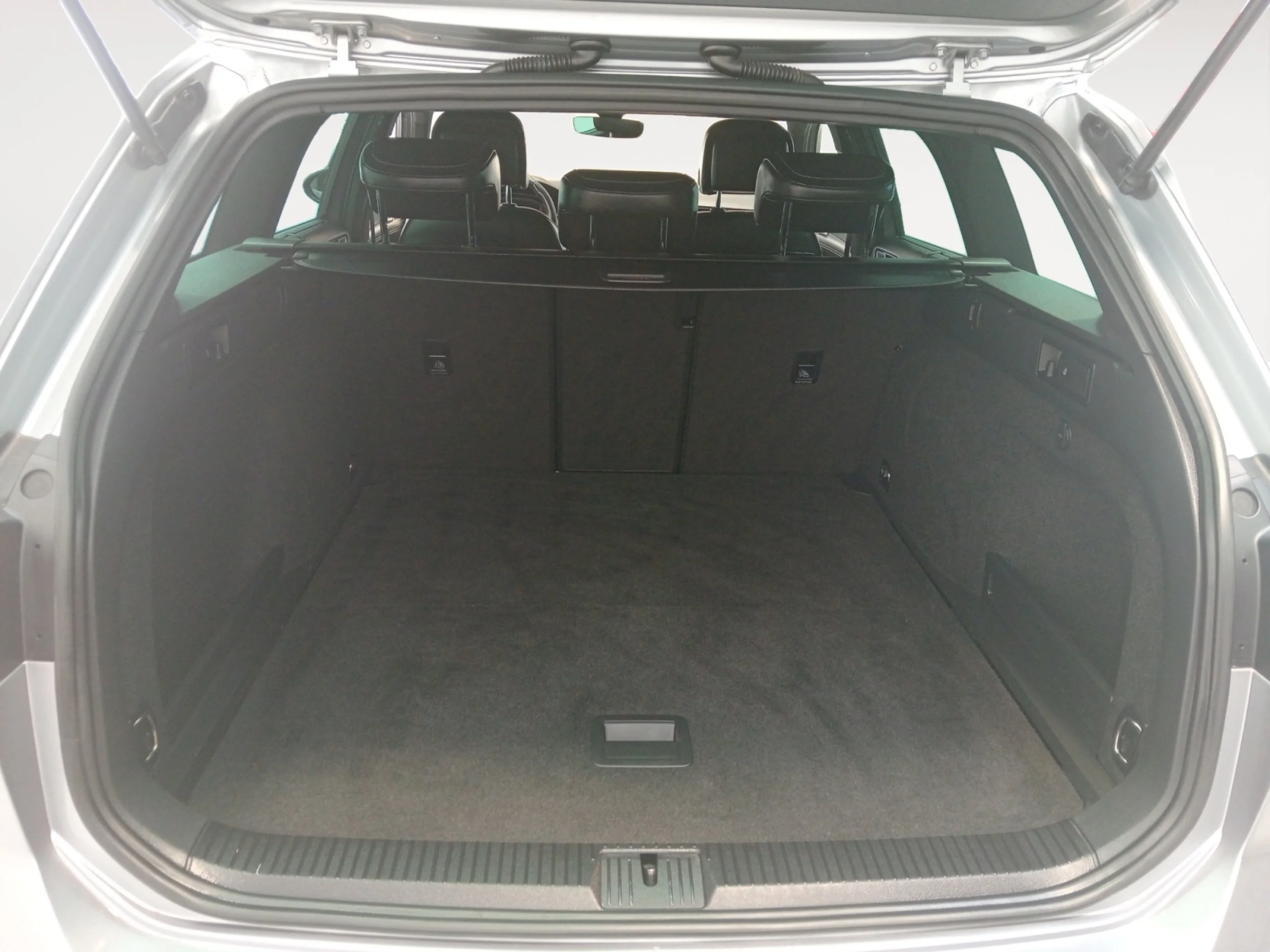 VOLKSWAGEN PASSAT VARIANT R LINE 2.0 TDI 140KW (190CV) DSG - Foto 7