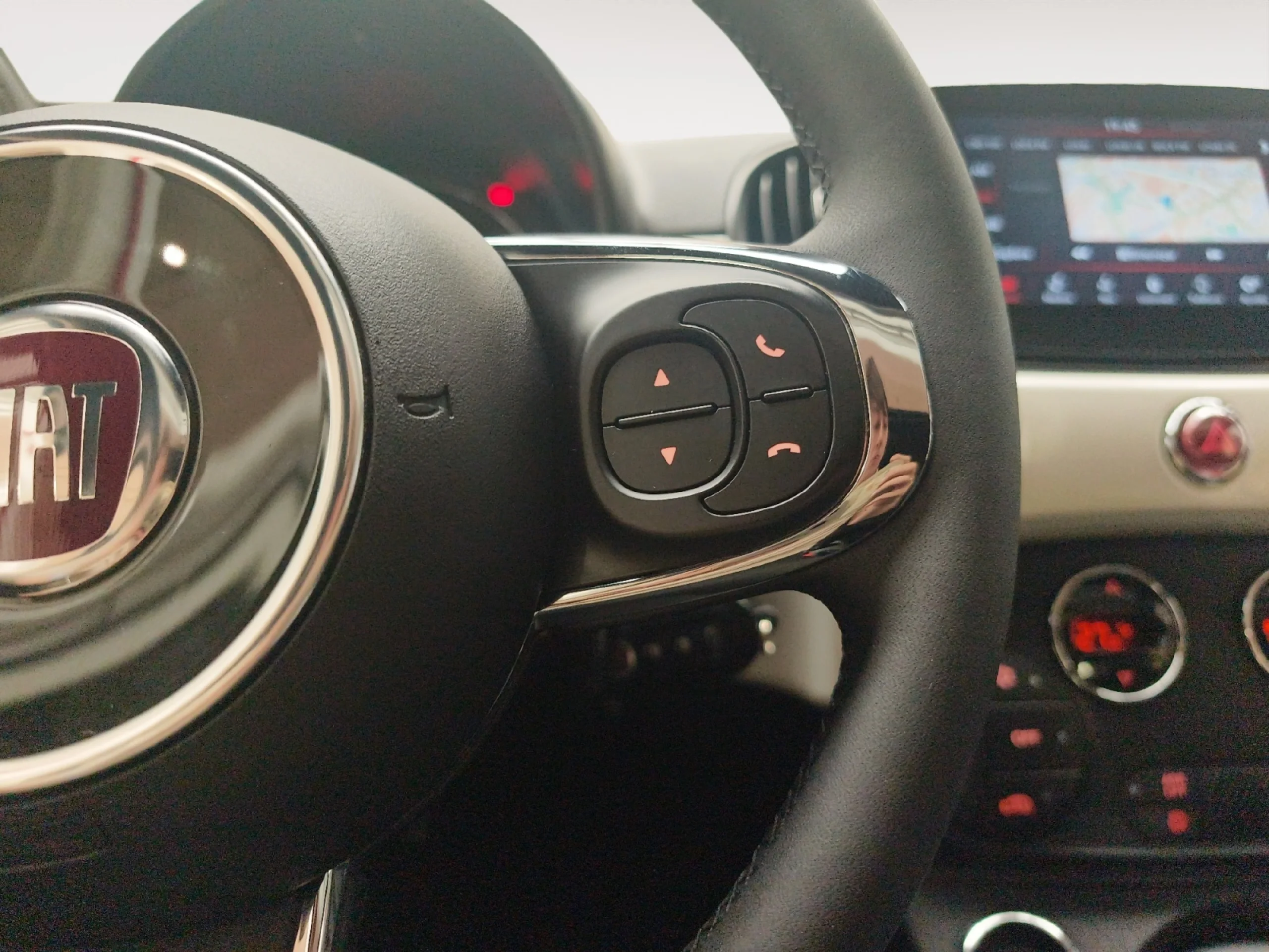 FIAT 500 DOLCEVITA 1.0 HYBRID 51KW (70 CV) - Foto 12