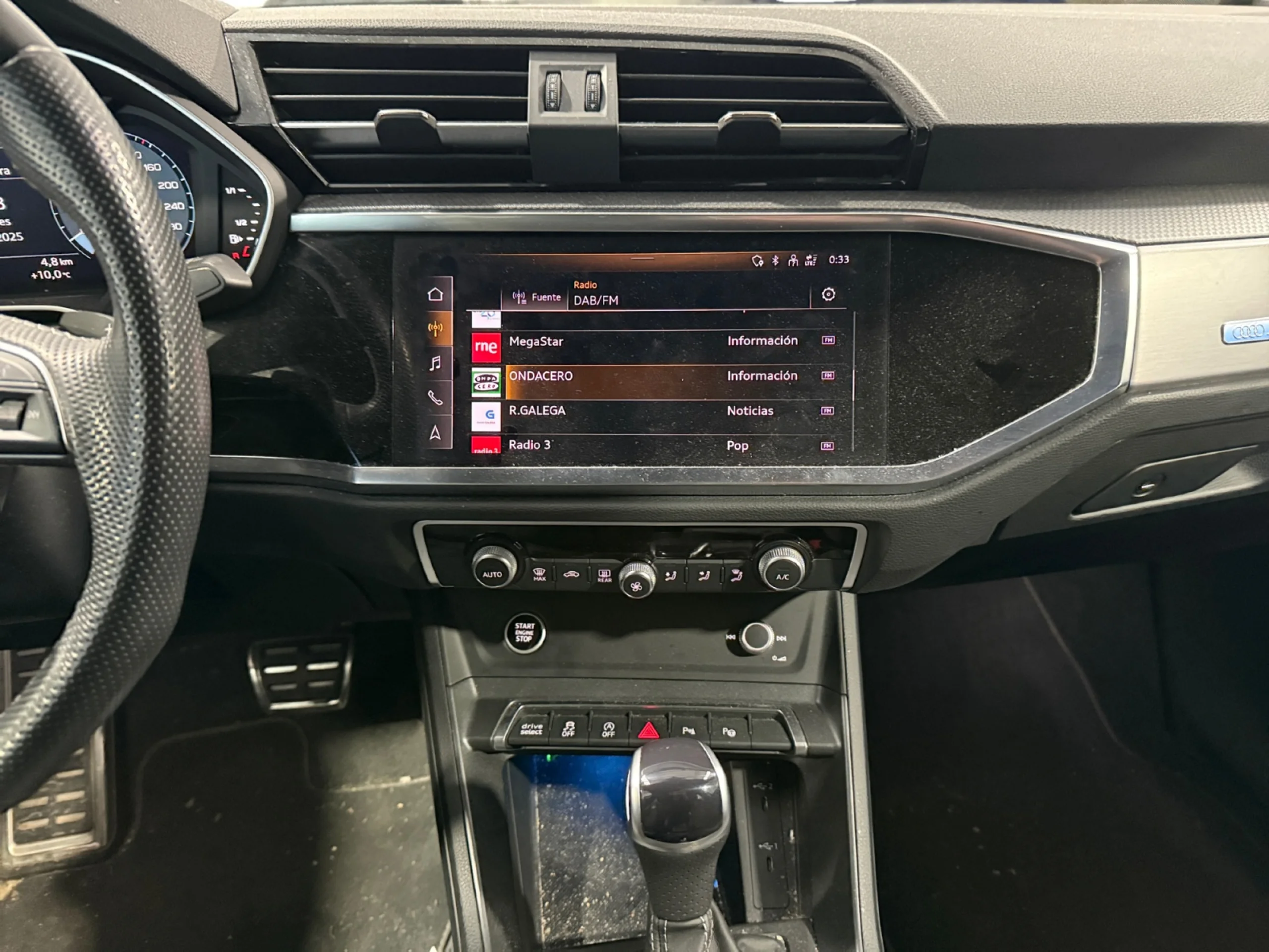 AUDI Q3 BLACK LINE 35 TDI 110KW (150CV) S TRONIC - Foto 9