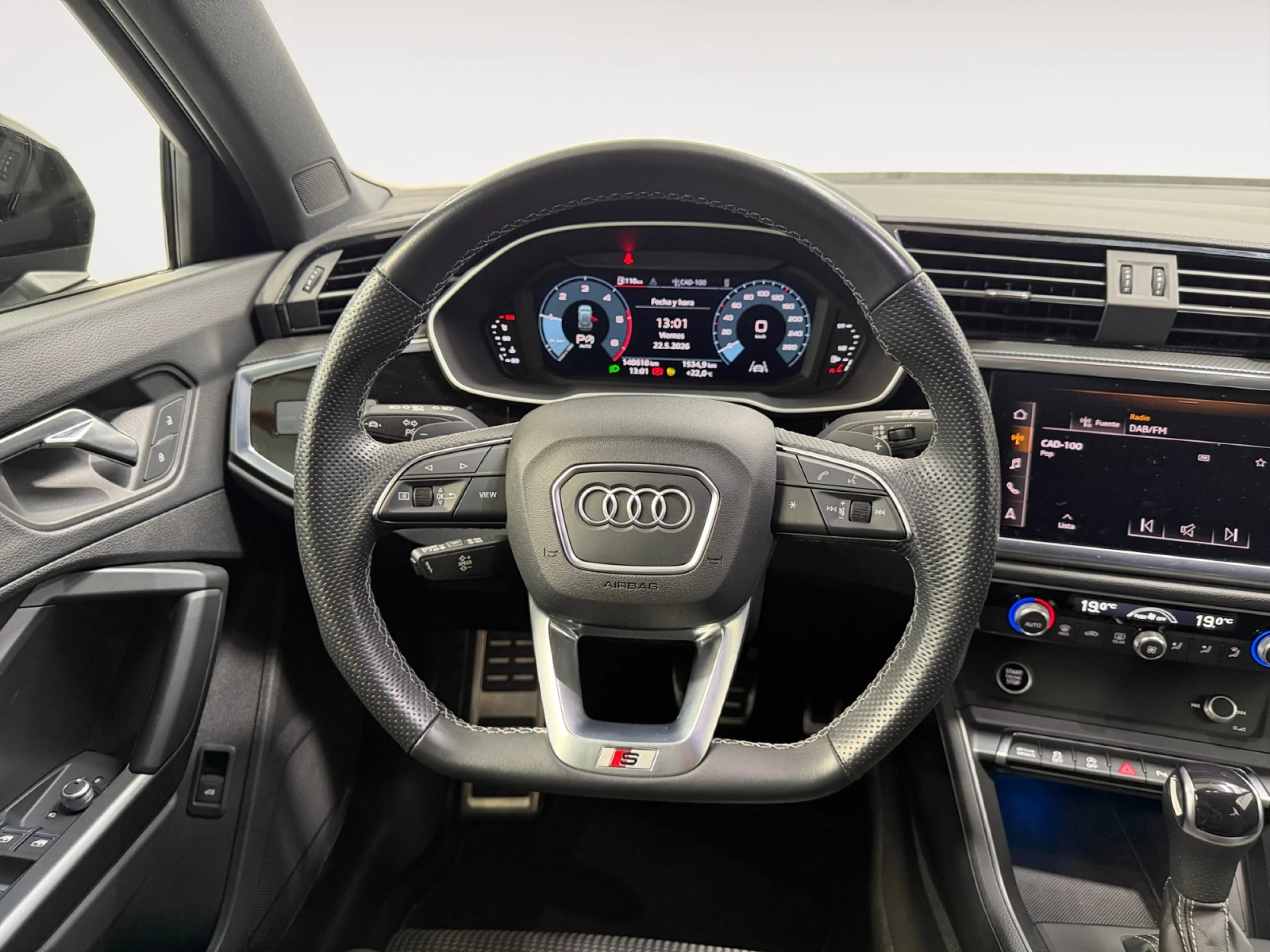 AUDI Q3 BLACK LINE 35 TDI 110KW (150CV) S TRONIC - Foto 11
