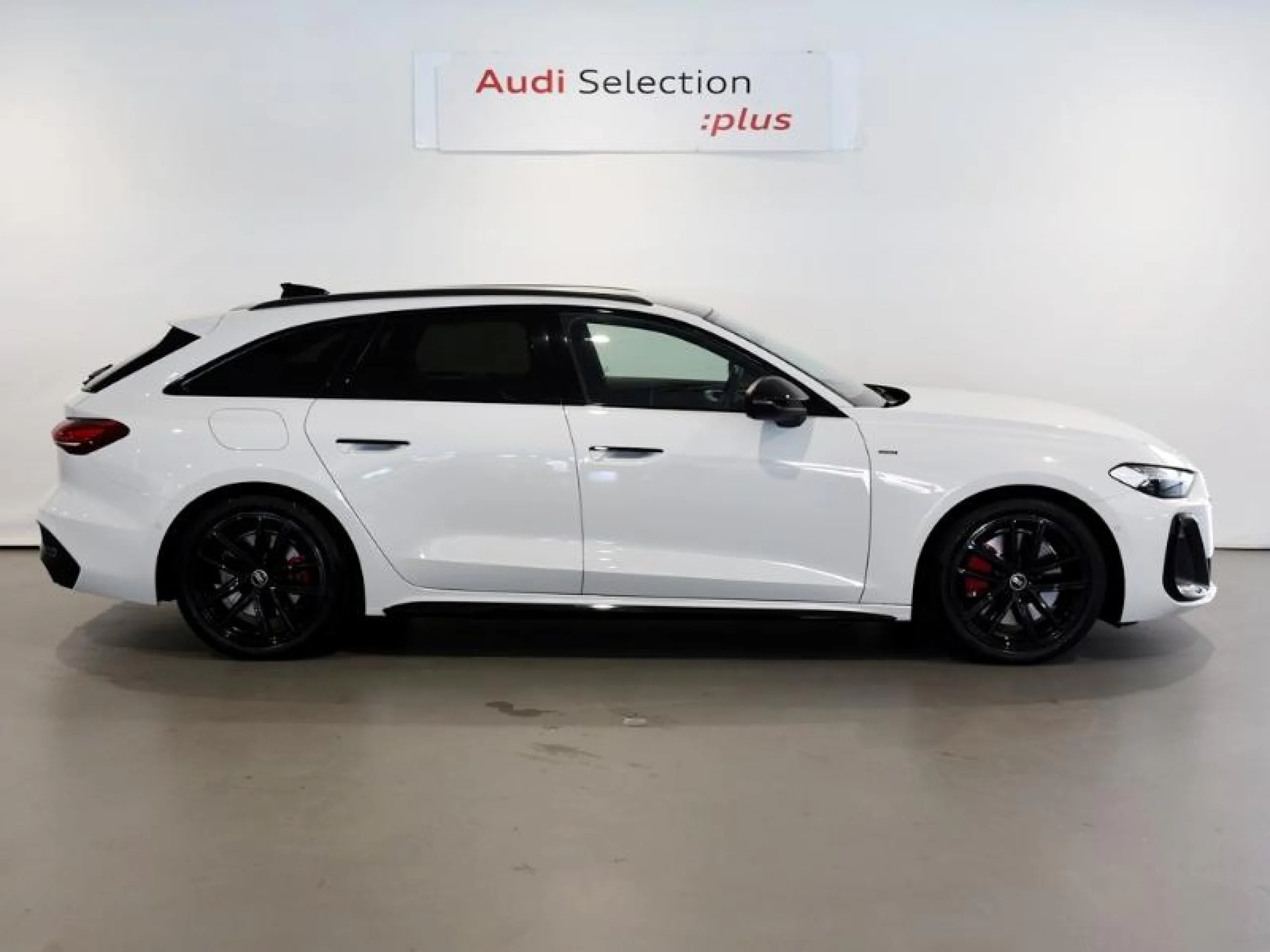 AUDI A5 AVANT E HYBRID QUATTRO 220KW BLACK LINE - Foto 3