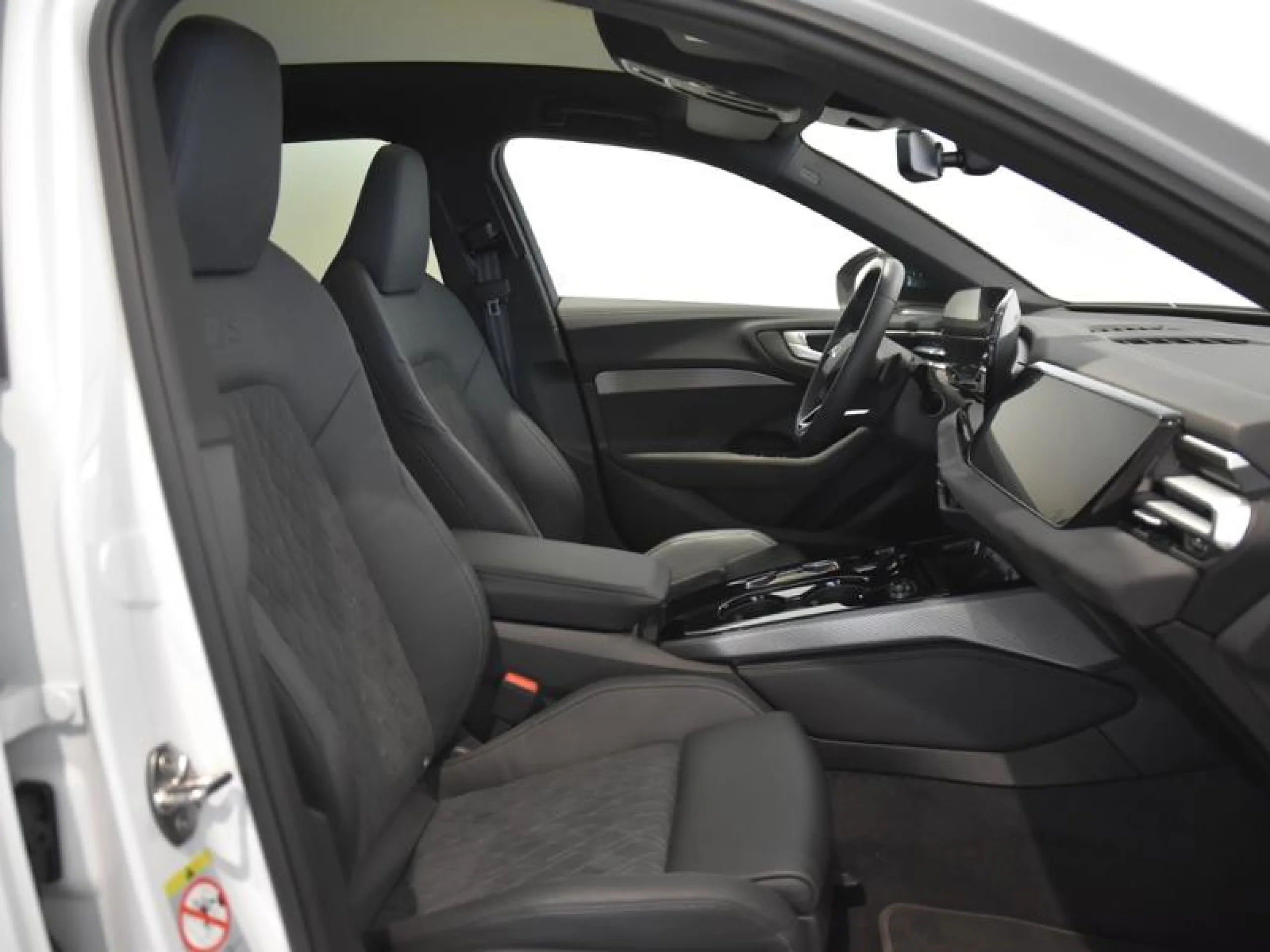 AUDI A5 AVANT E HYBRID QUATTRO 220KW BLACK LINE - Foto 6