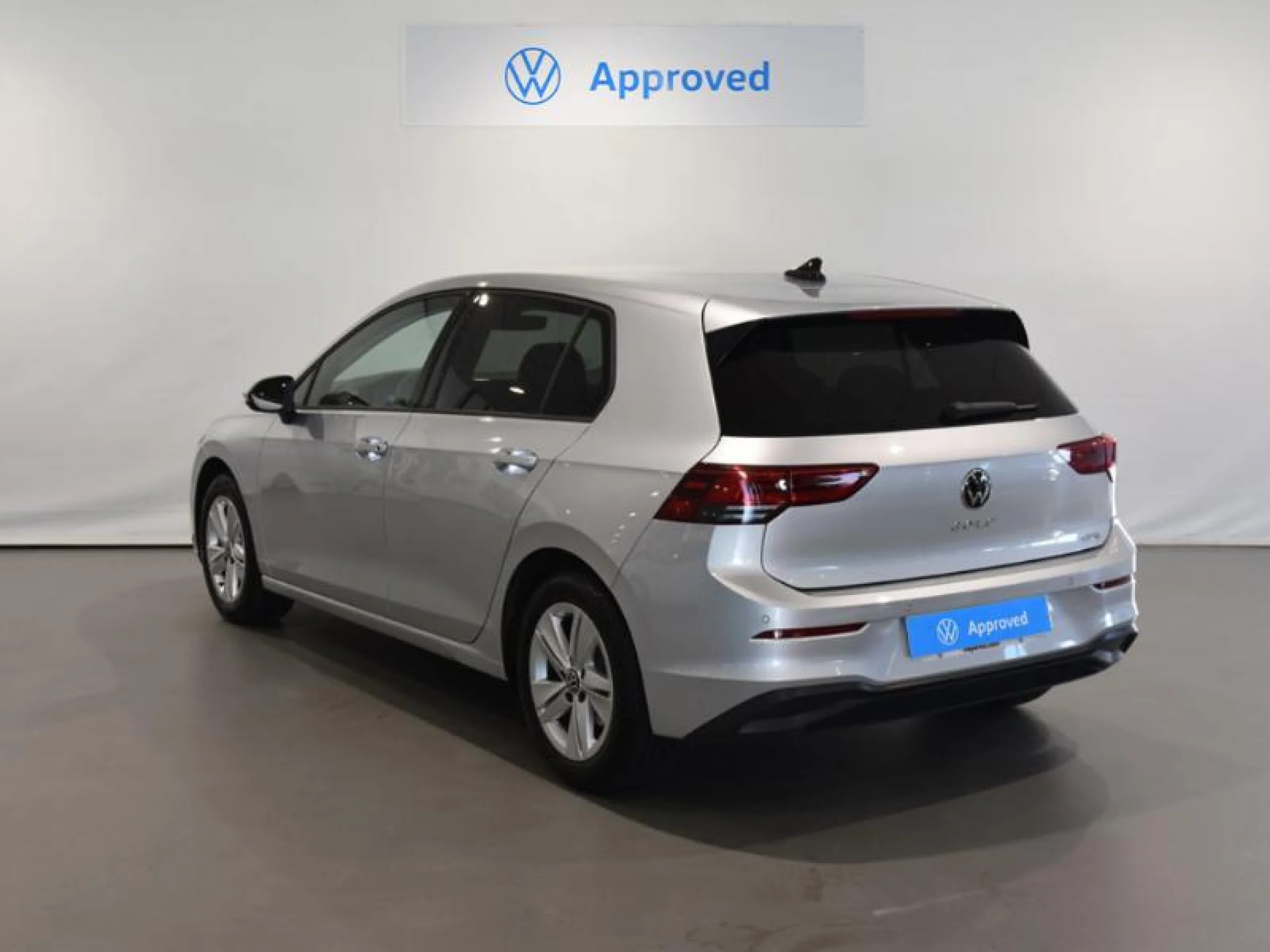 VOLKSWAGEN GOLF LIFE 1.0 ETSI 81KW (110CV) DSG - Foto 2