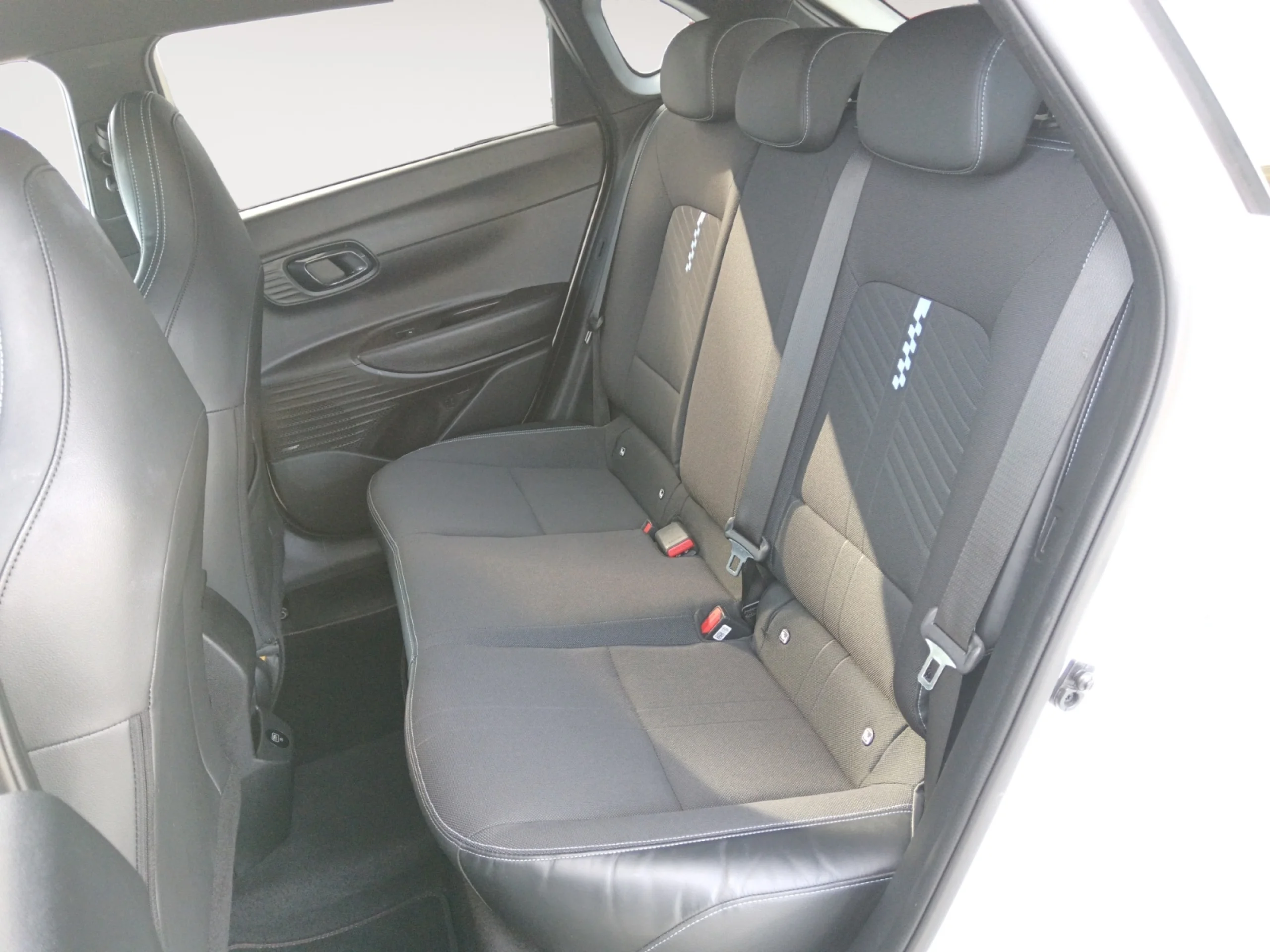 HYUNDAI I20 1.6T N - Foto 6