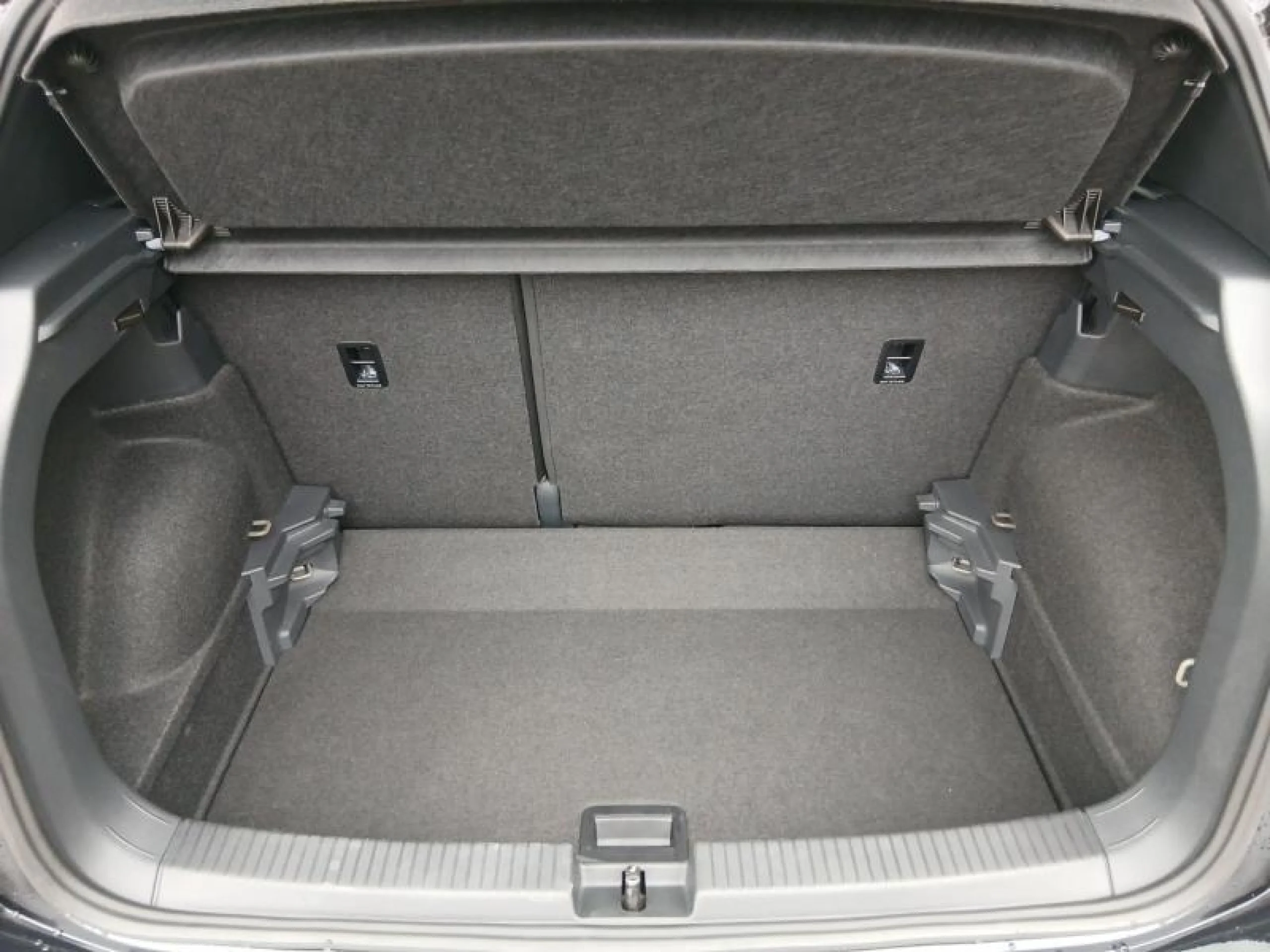 VOLKSWAGEN T CROSS R LINE 1.5 TSI 110KW (150CV) DSG - Foto 7