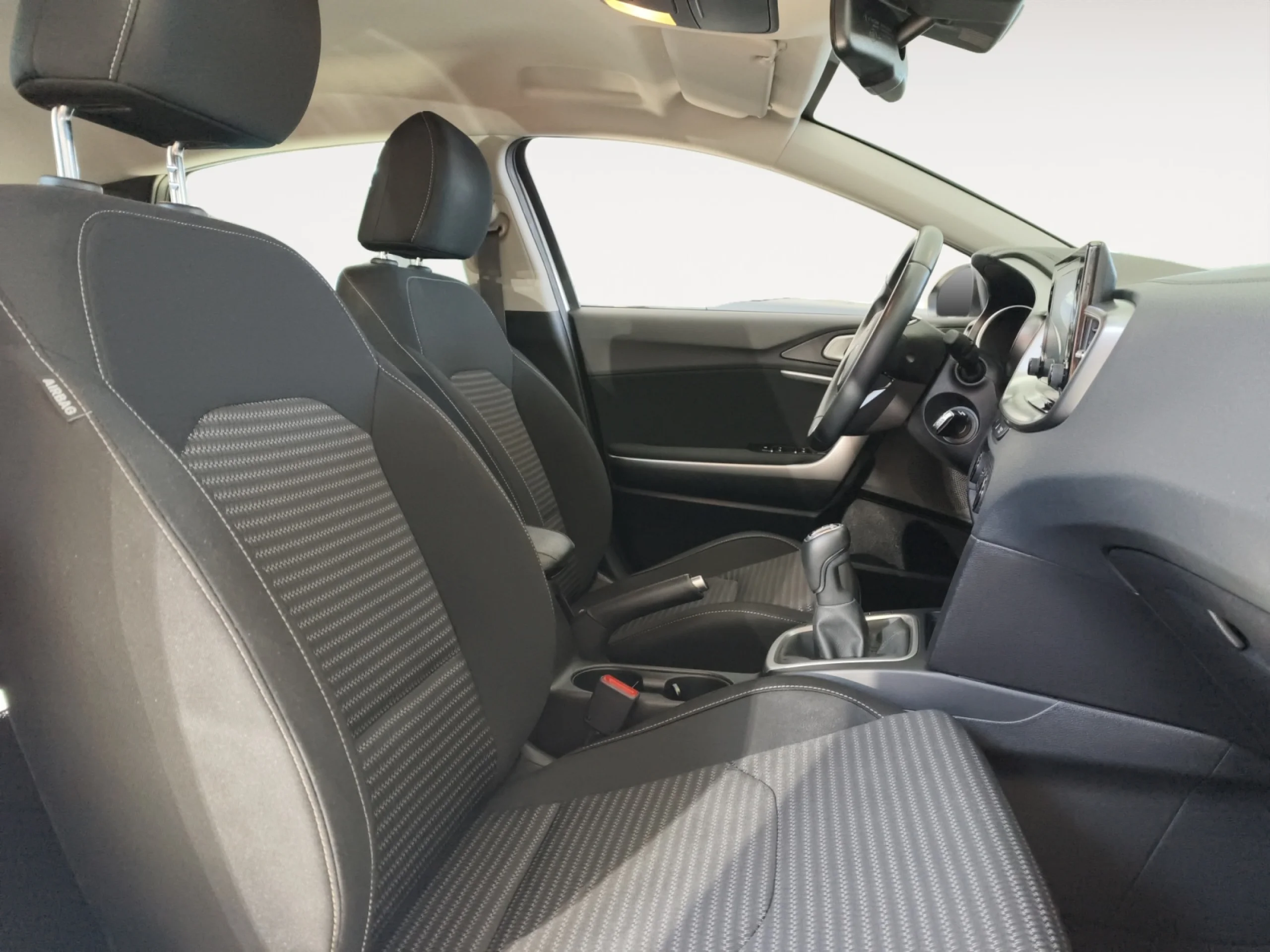 KIA CEED 1.0 T GDI 74KW (100CV) DRIVE - Foto 5
