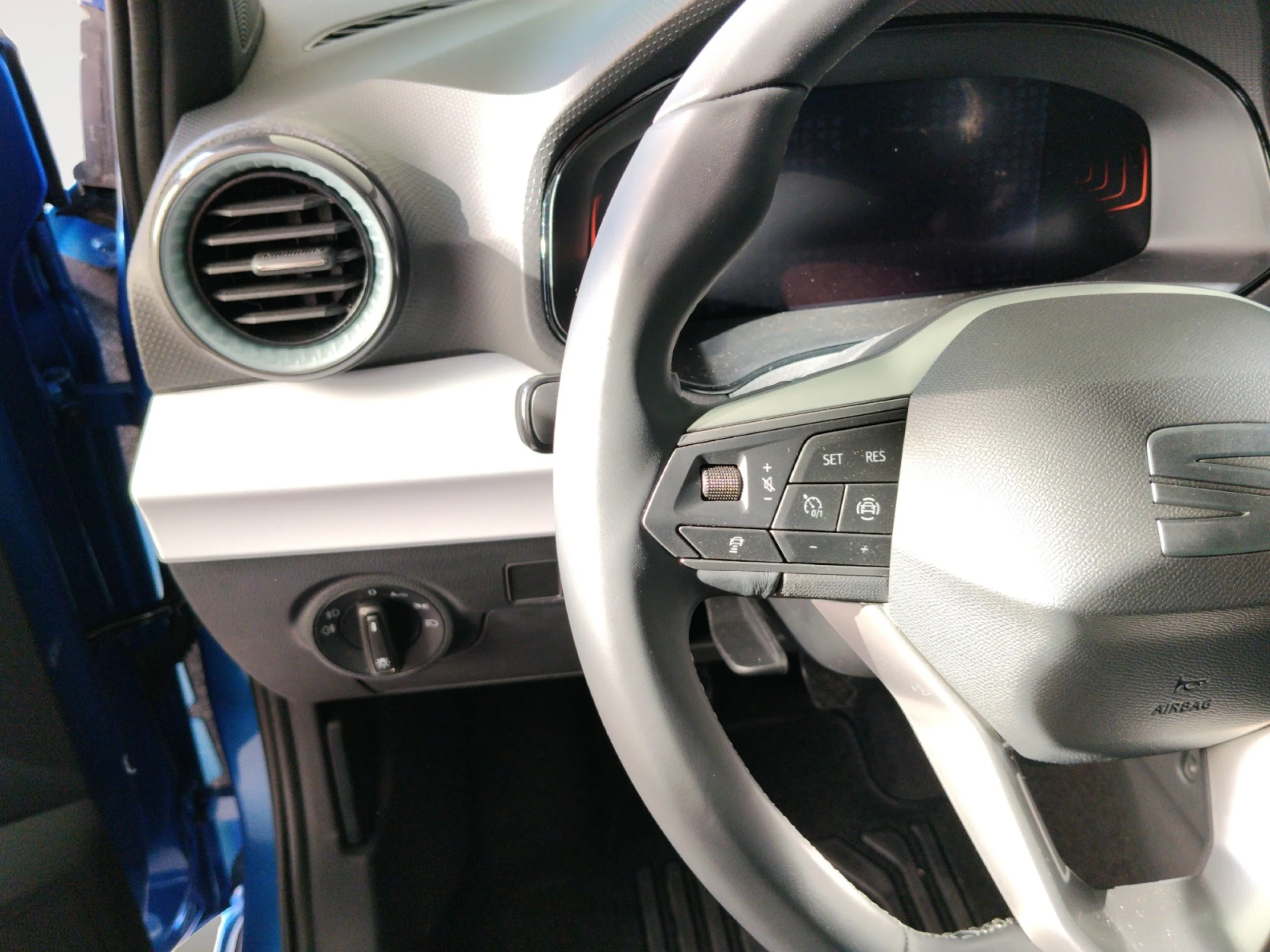 SEAT IBIZA 1.0 TSI 85KW (115CV) SPECIAL EDITION - Foto 11
