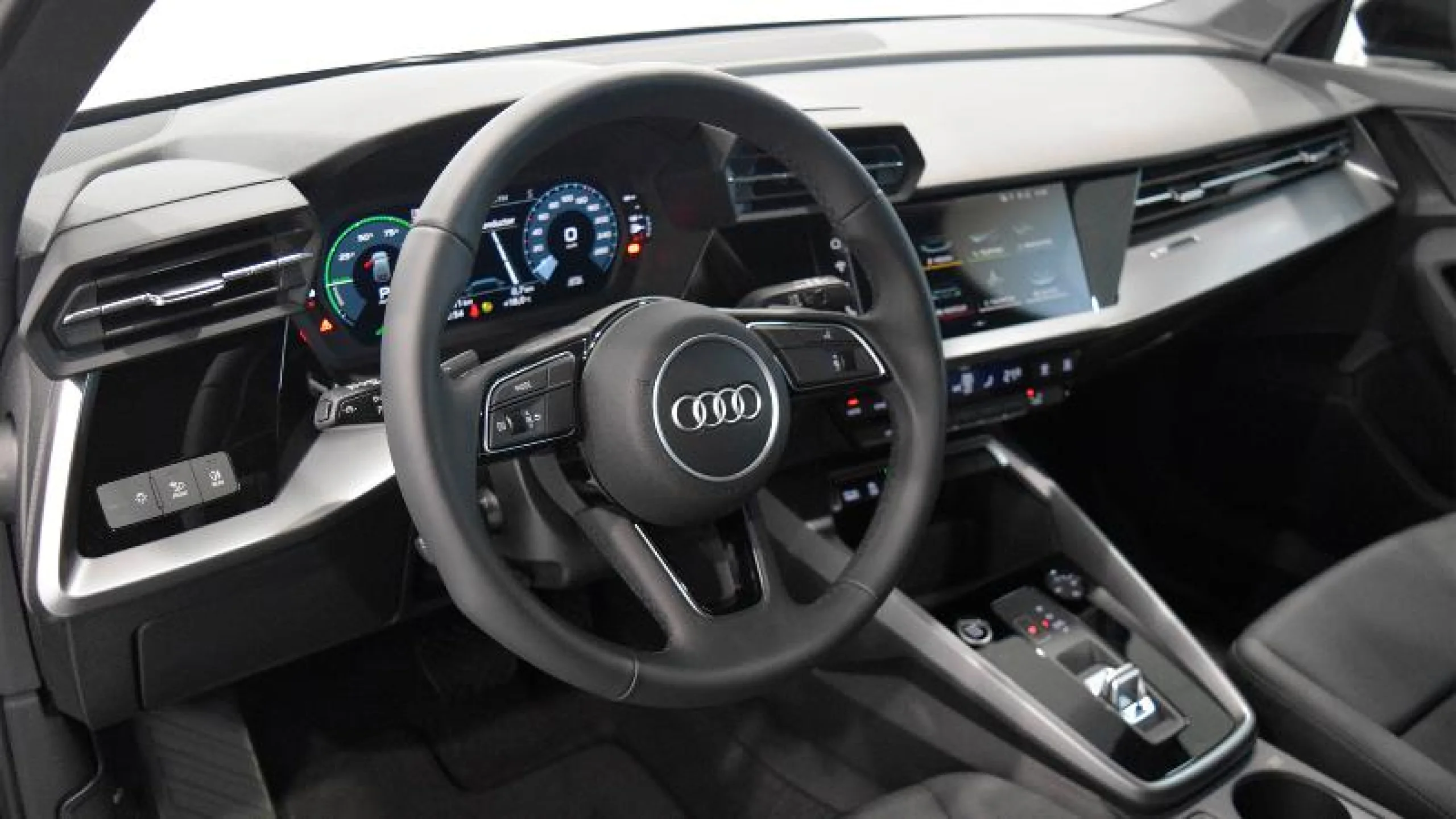 AUDI A3 SPORTBACK ADVANCED 40 TFSI E 150KW S TRO - Foto 9