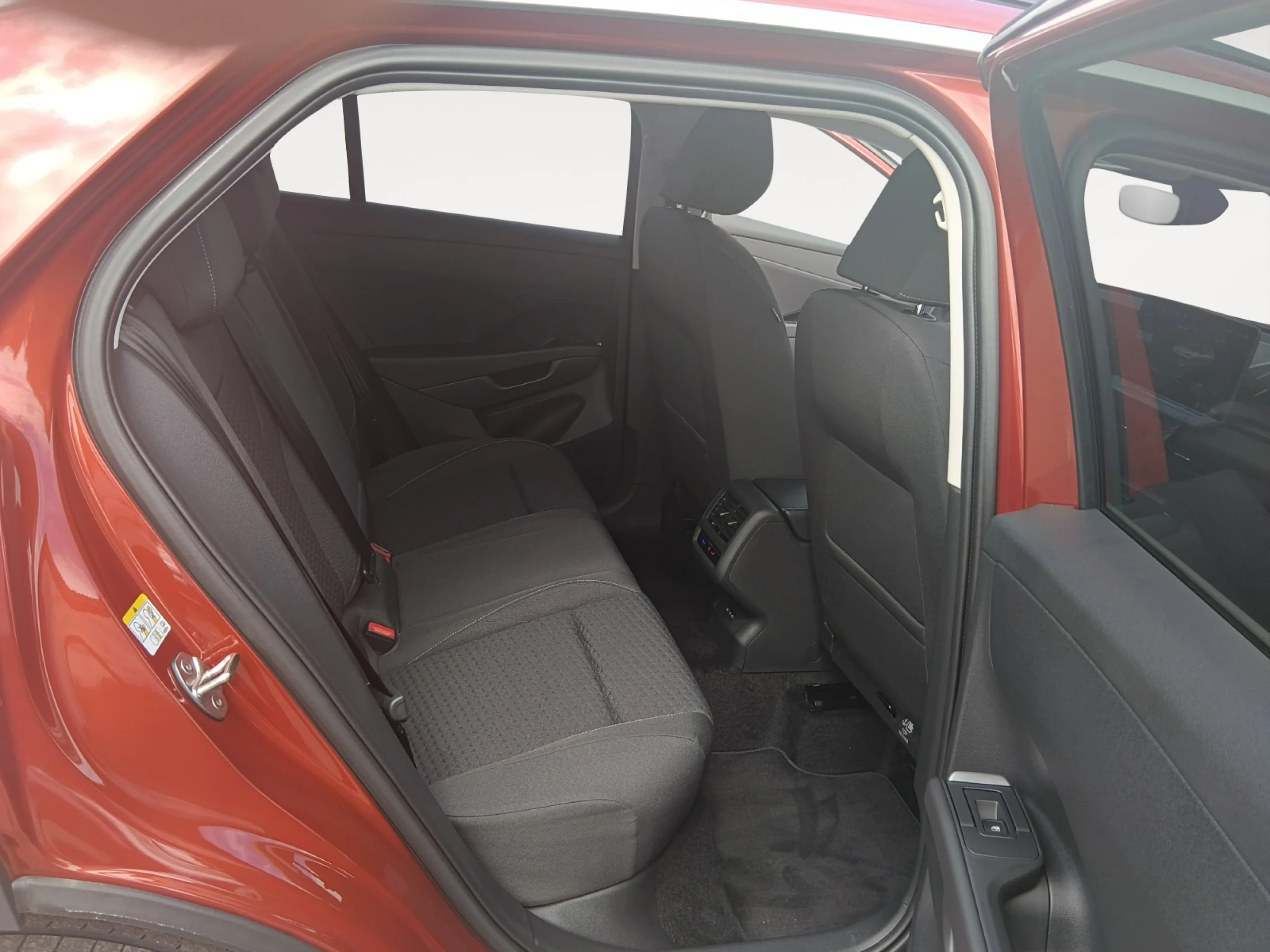 VOLKSWAGEN T ROC T ROC MÁS  1.5 ETSI 85 KW (116 CV)  AUTOMÁTICO DSG 7 VEL. - Foto 6