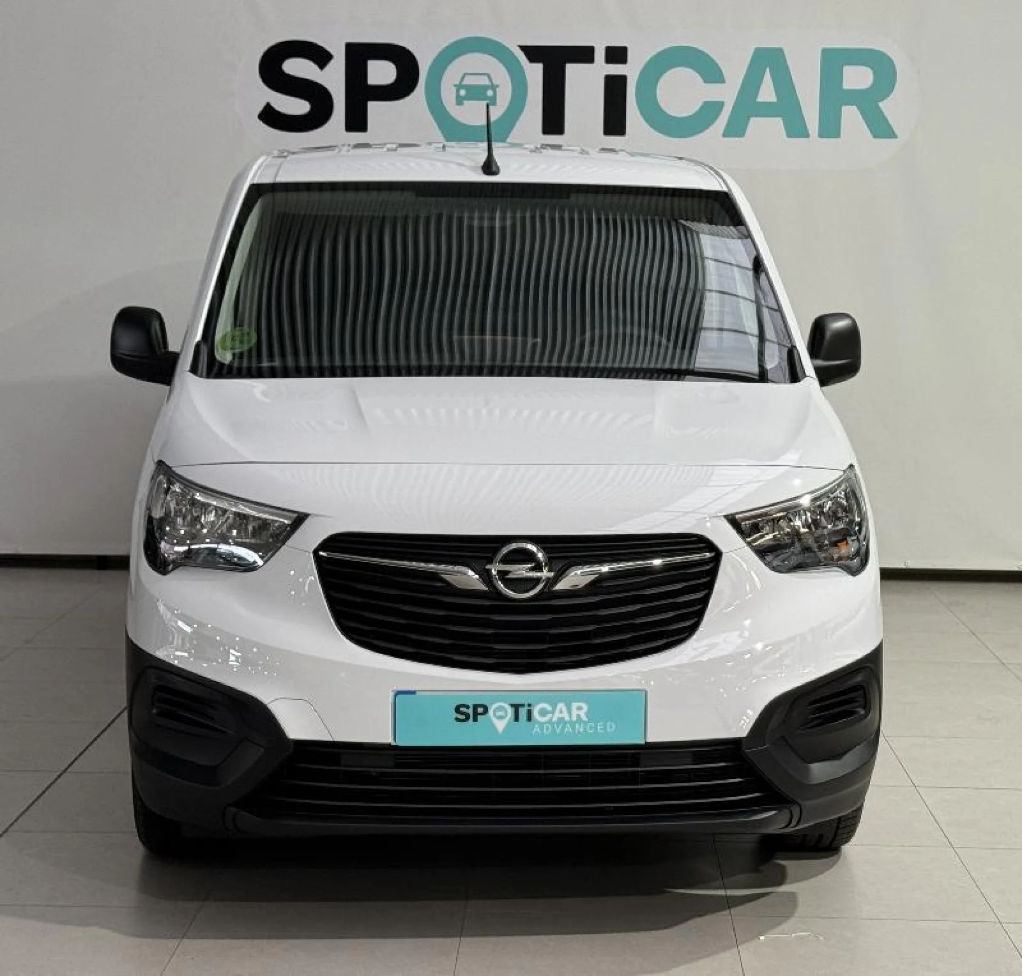 OPEL COMERCIALES COMBO COMBO CARGO L 1000KG DIESEL 1.5 100HP S&S MT6 2023 - Foto 2