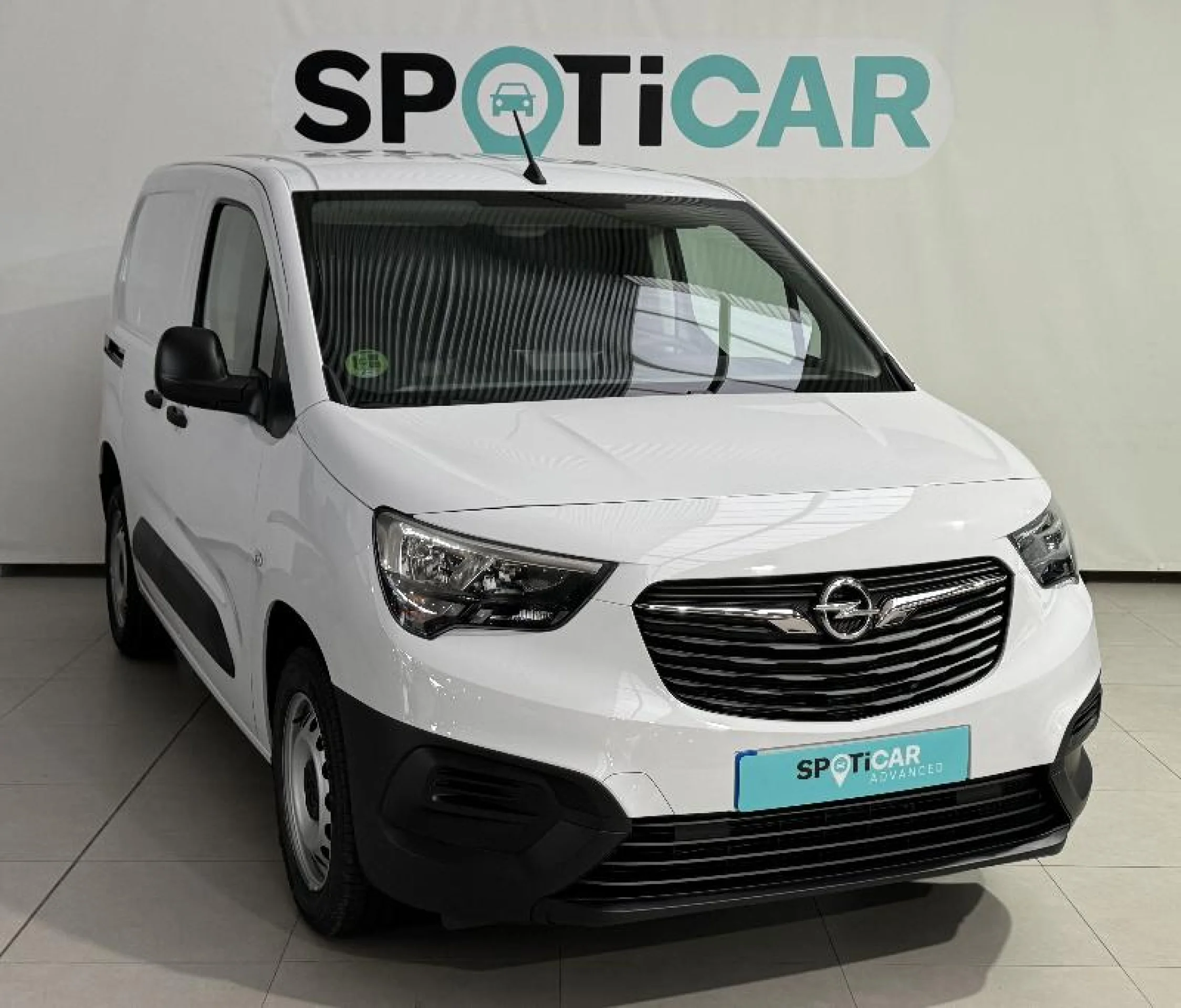 OPEL COMERCIALES COMBO COMBO CARGO L 1000KG DIESEL 1.5 100HP S&S MT6 2023 - Foto 3