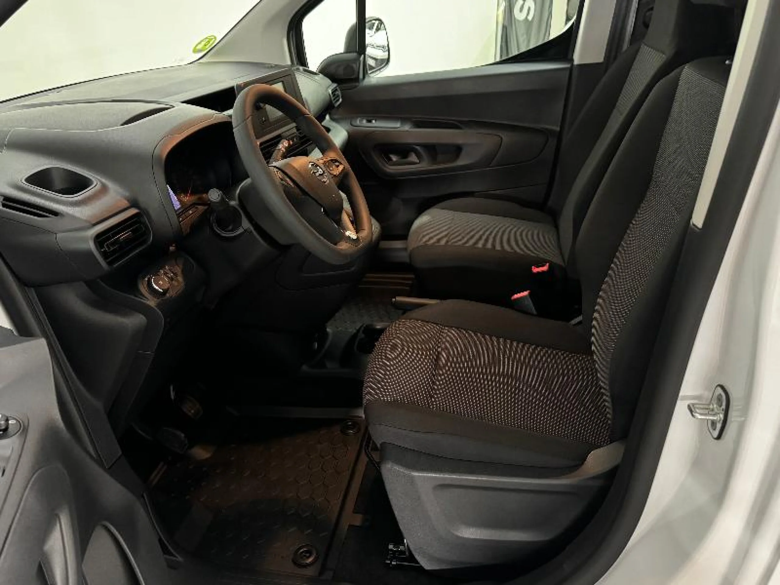 OPEL COMBO CARGO L 1000KG DIESEL 1.5 100HP S&S MT E - Foto 9
