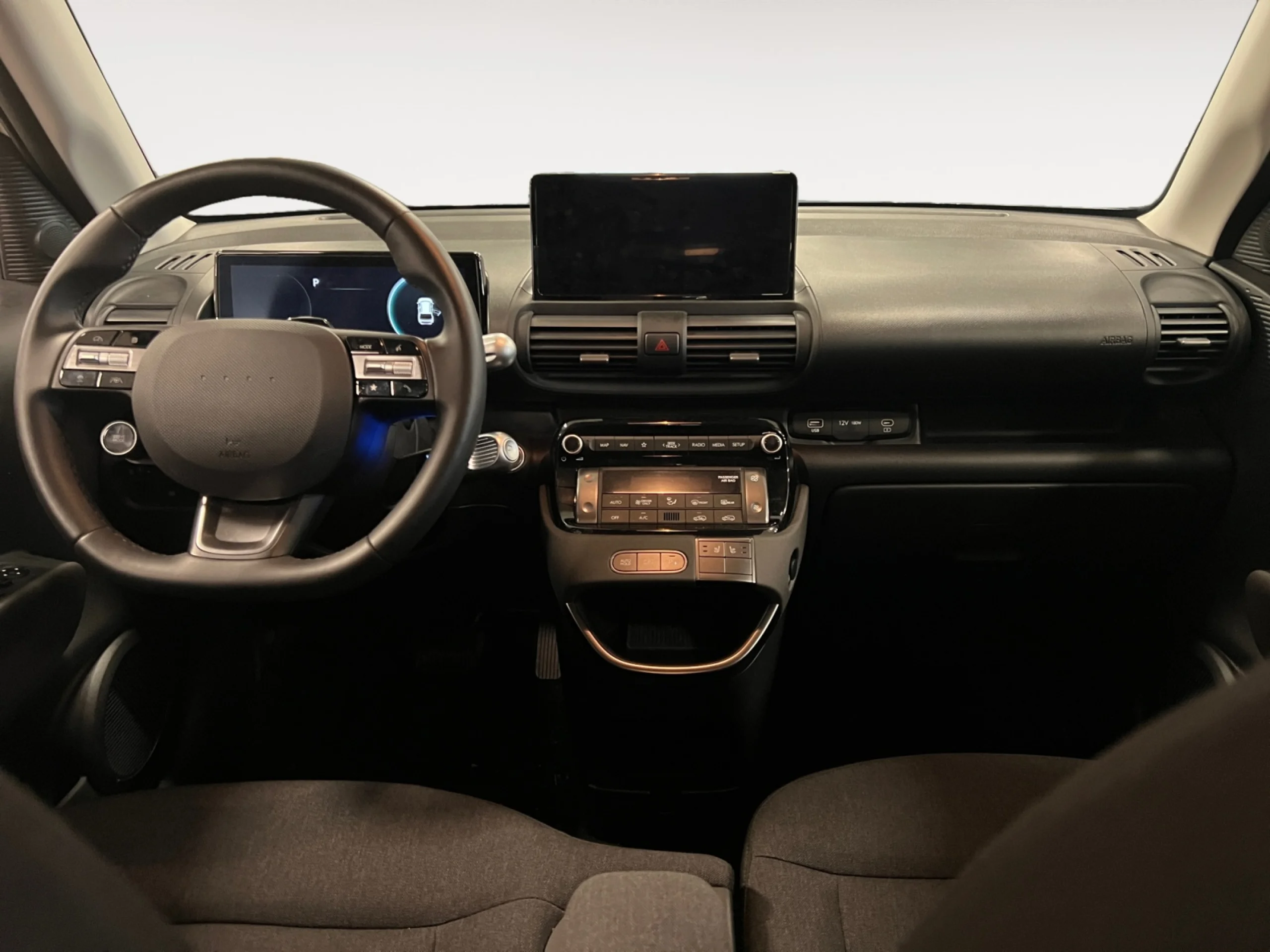 HYUNDAI INSTER 49KWH 85KW (115CV) MAXX - Foto 3