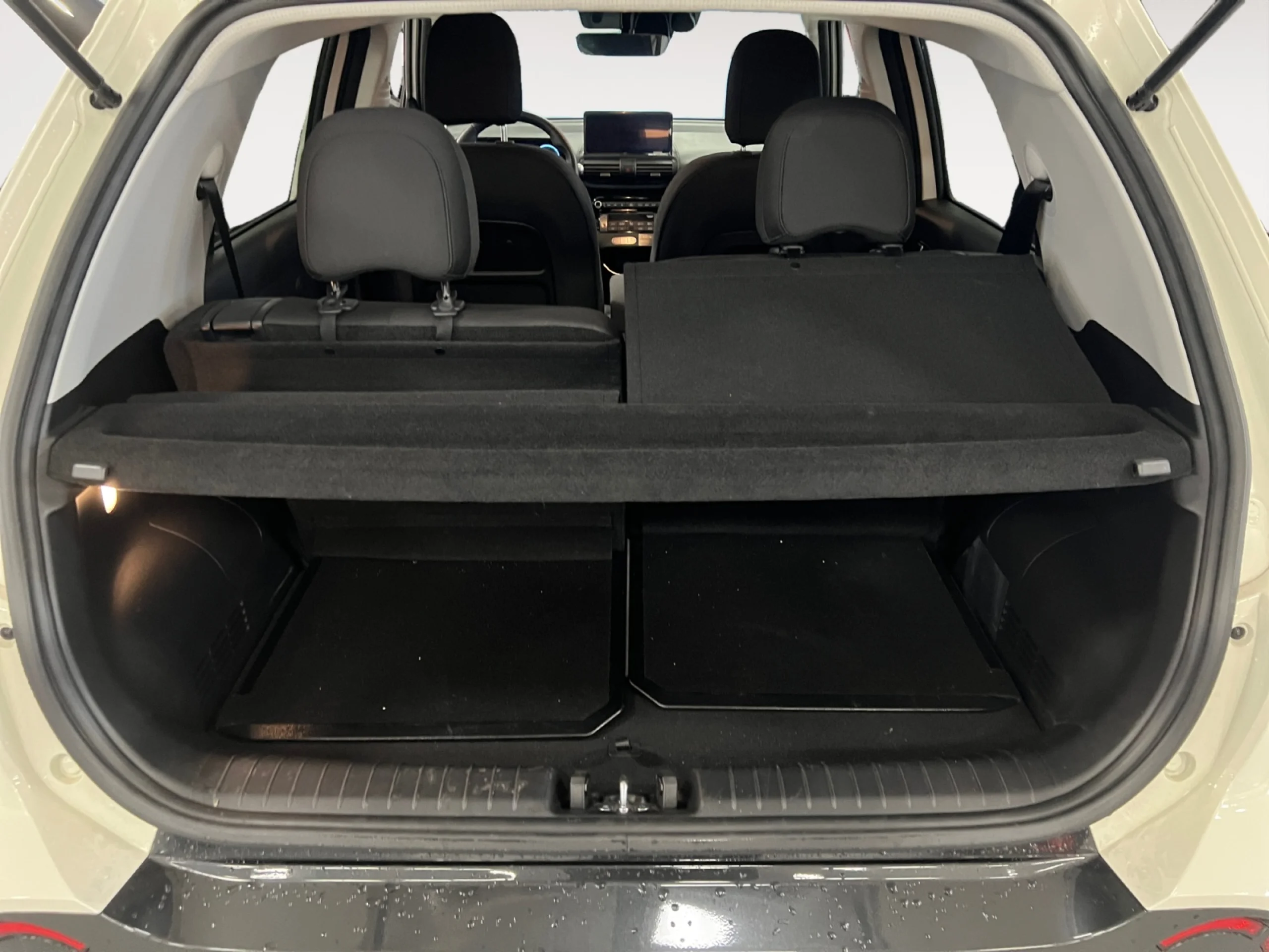 HYUNDAI INSTER 49KWH 85KW (115CV) MAXX - Foto 7