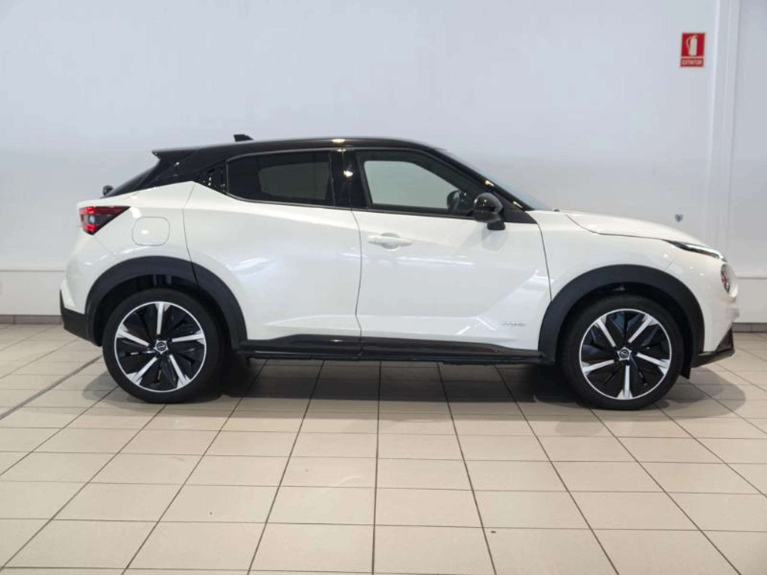 NISSAN JUKE 1.6 HYBRID 105KW (145CV) N DESIGN BLACK - Foto 3