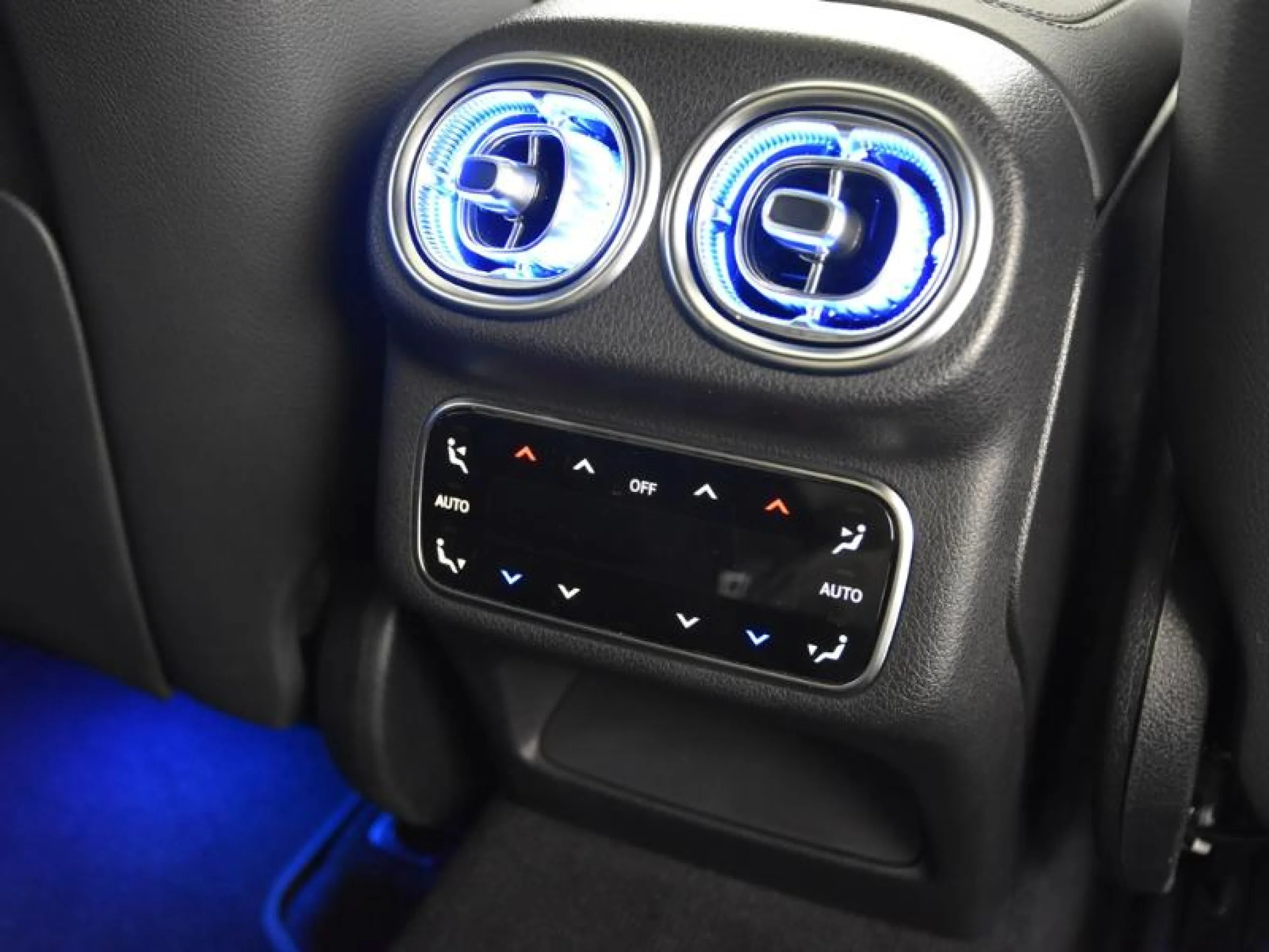 MERCEDES-BENZ GLC COUPE GLC 300 DE 4MATIC - Foto 13