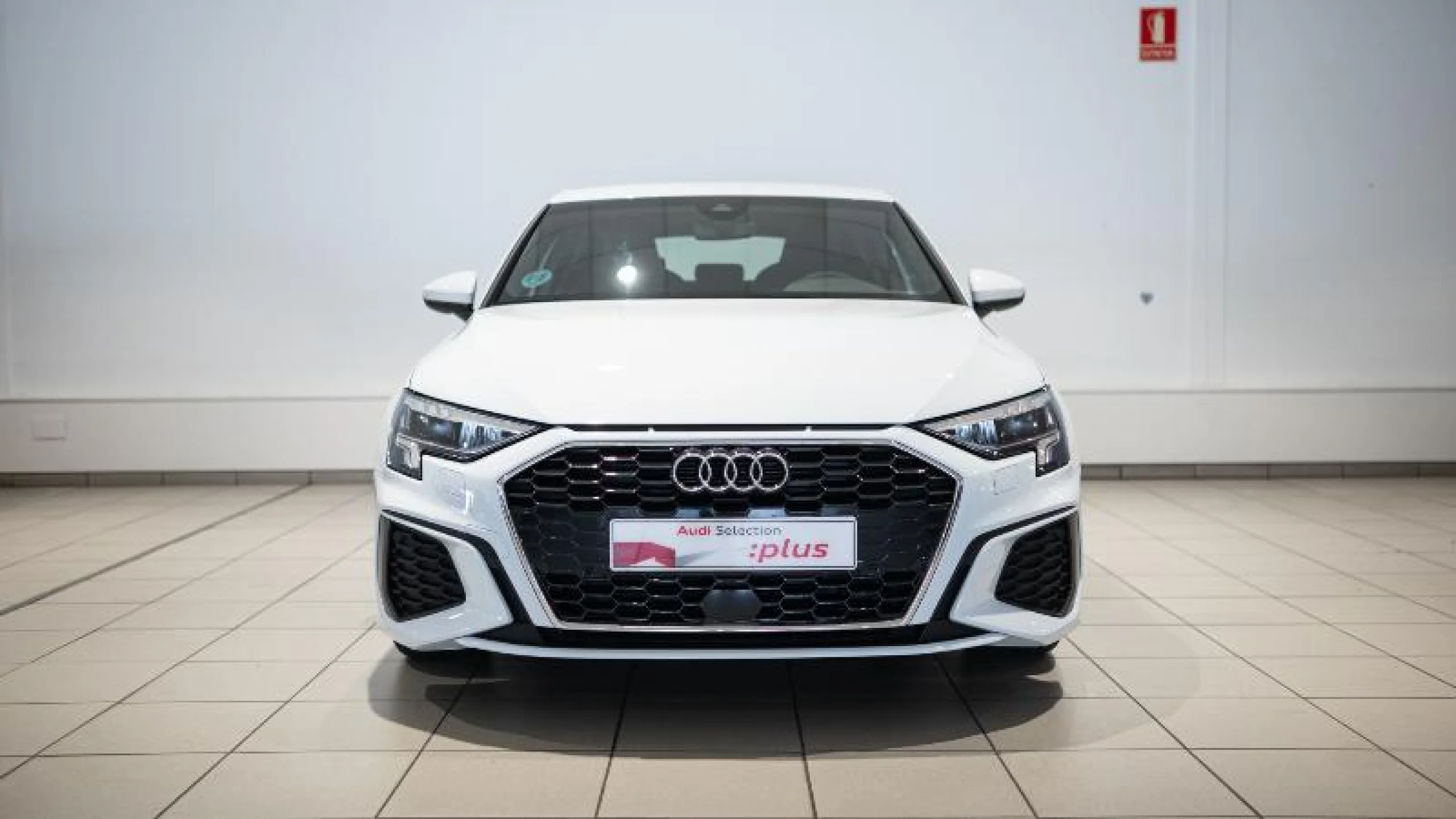 AUDI A3 SPORTBACK BLACK LINE 35 TDI 110KW S TRON - Foto 2