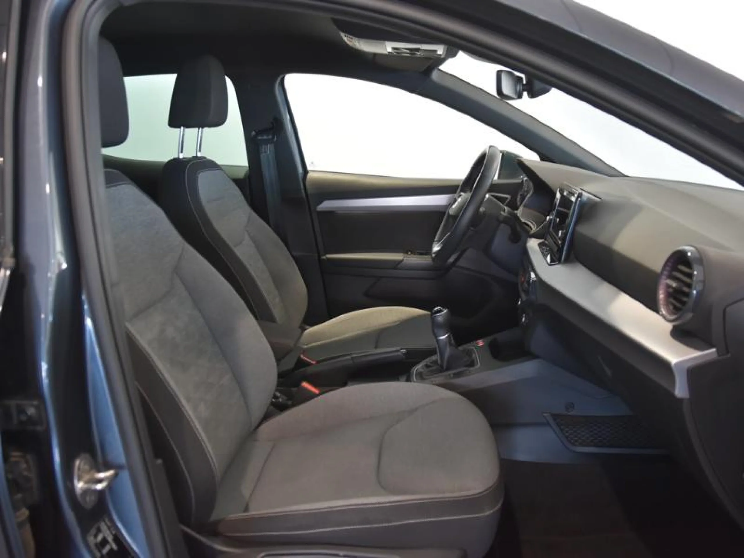 SEAT IBIZA 1.0 TSI 81KW (110CV) SPECIAL EDITION - Foto 5