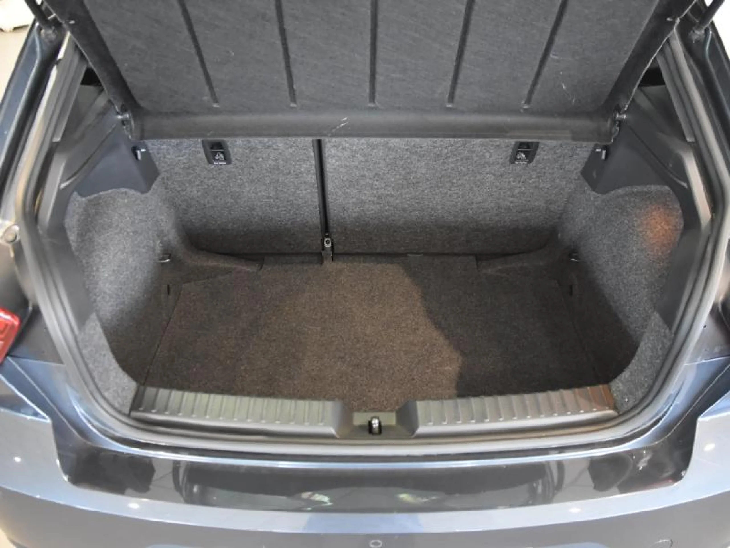 SEAT IBIZA 1.0 TSI 81KW (110CV) SPECIAL EDITION - Foto 7