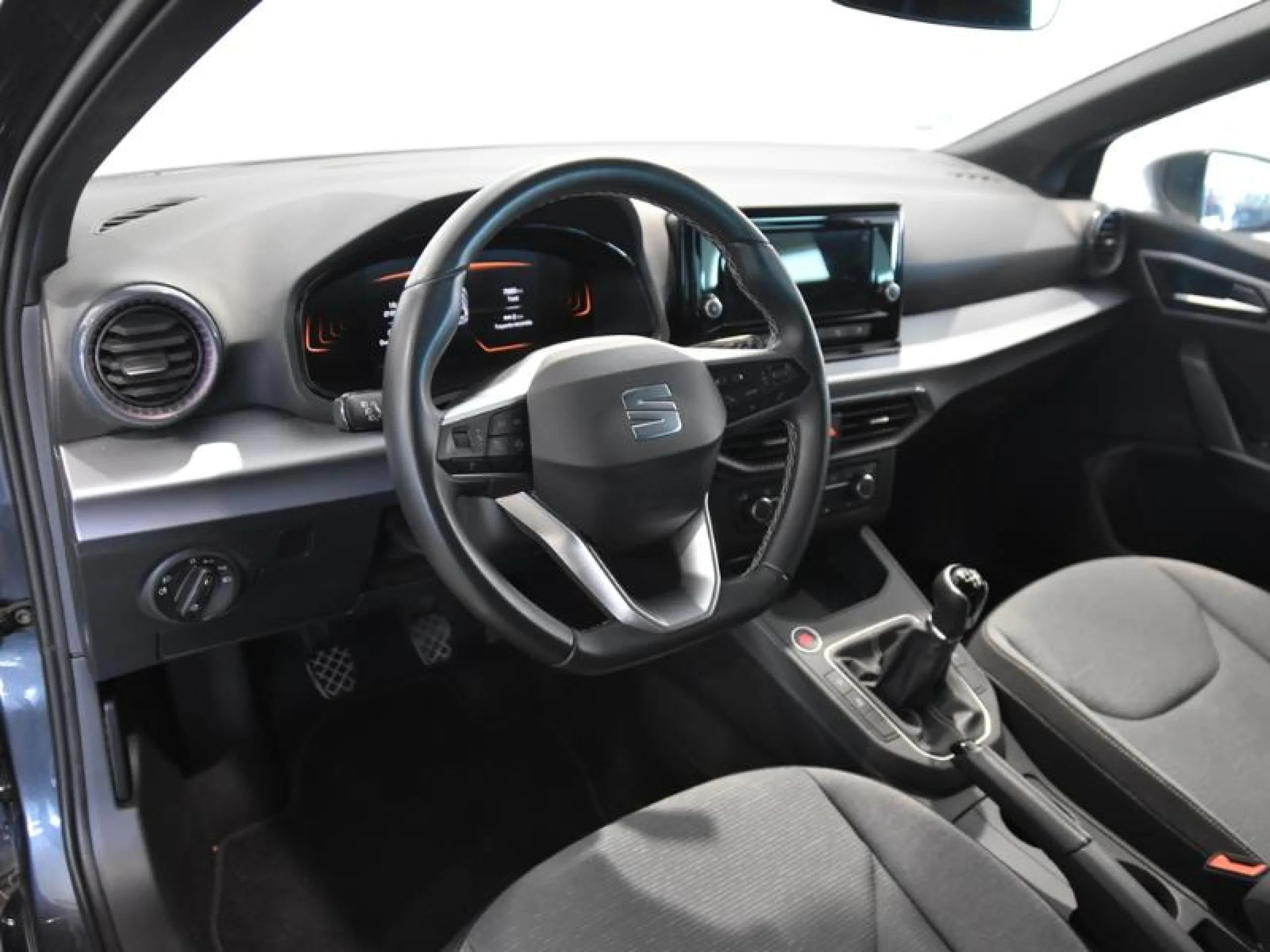 SEAT IBIZA 1.0 TSI 81KW (110CV) SPECIAL EDITION - Foto 9