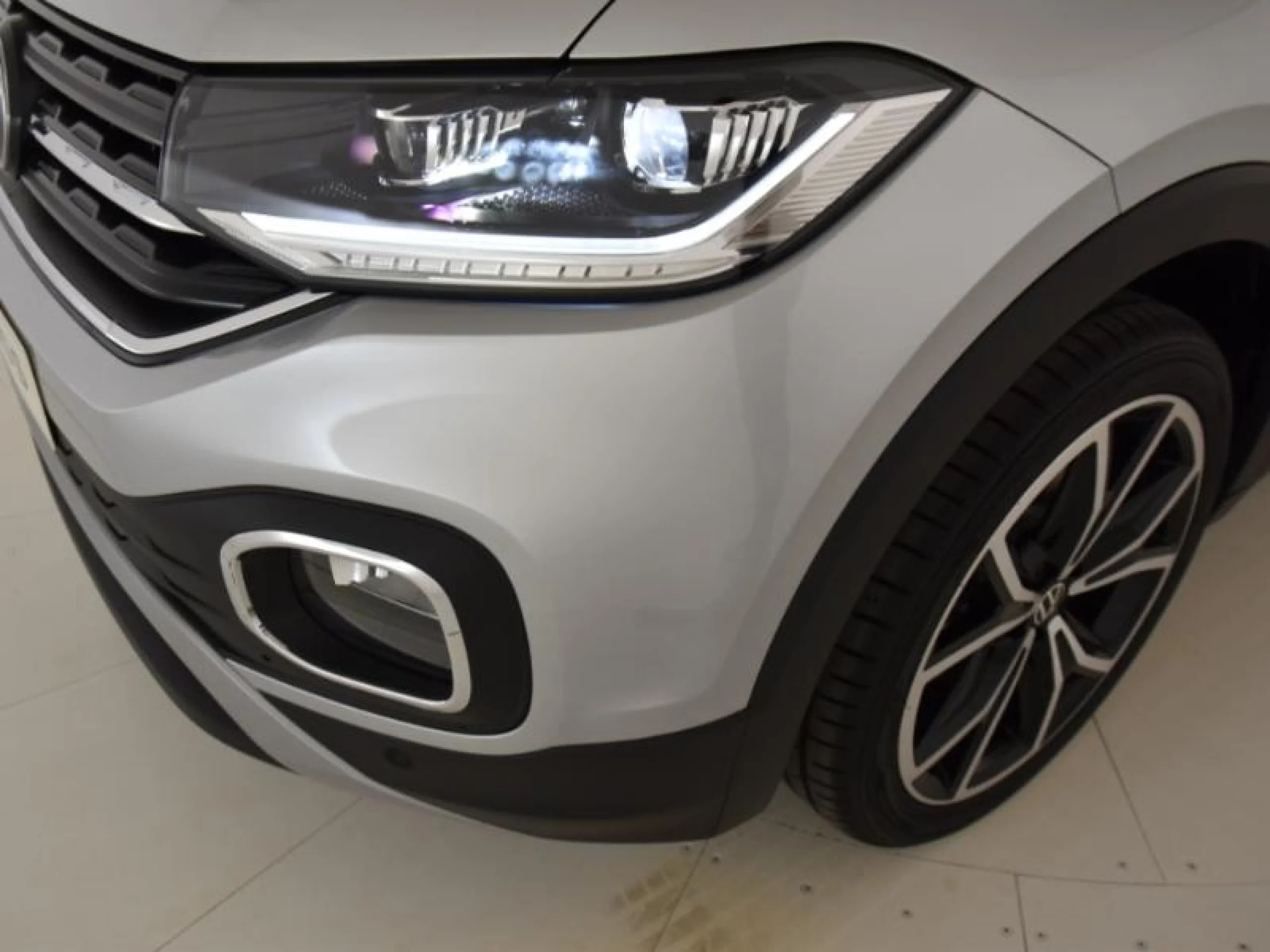 VOLKSWAGEN T CROSS SPORT 1.0 TSI 81KW (110CV) - Foto 17