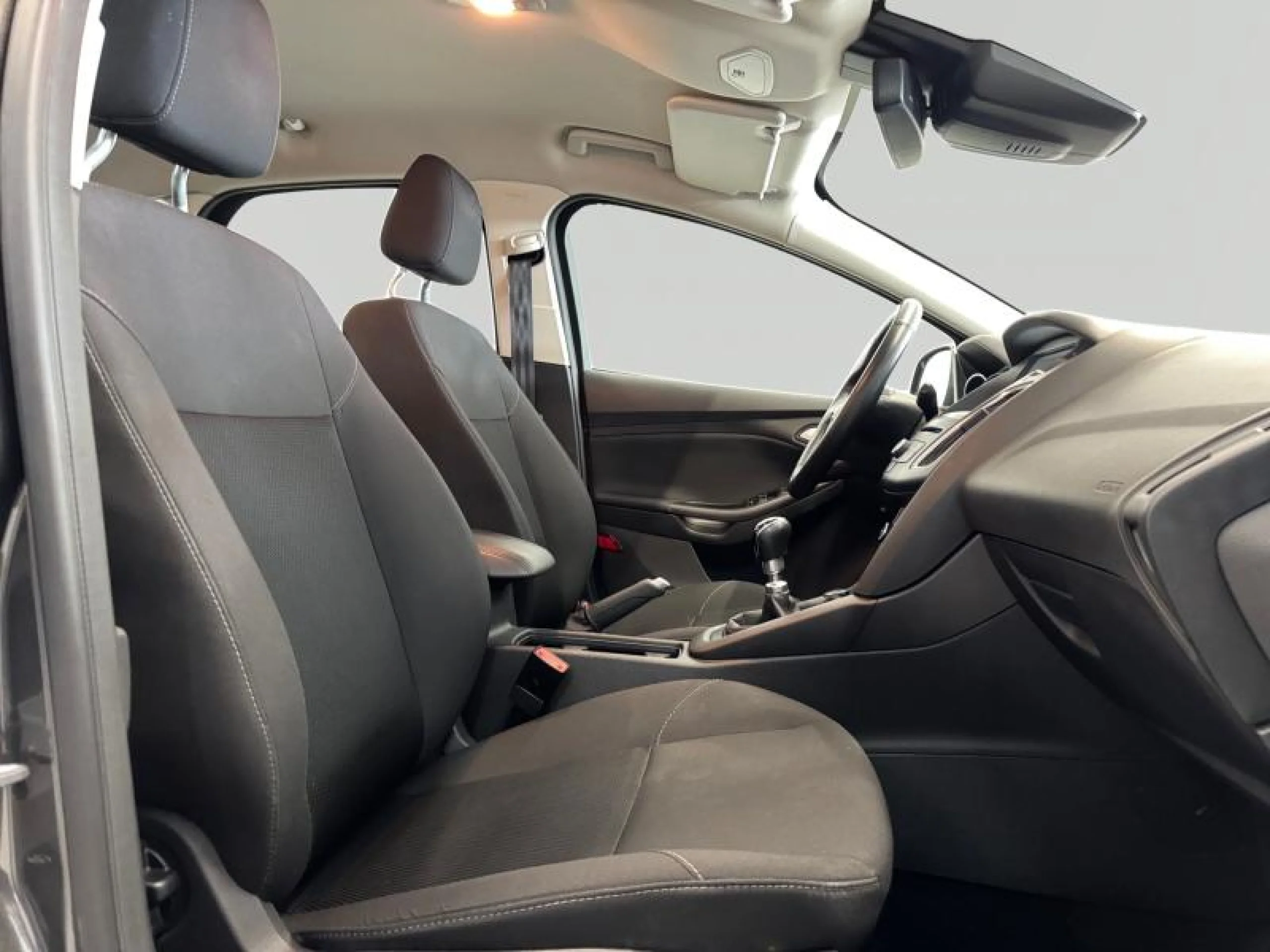 FORD FOCUS 1.5 TDCI E6 120CV TREND+ - Foto 5