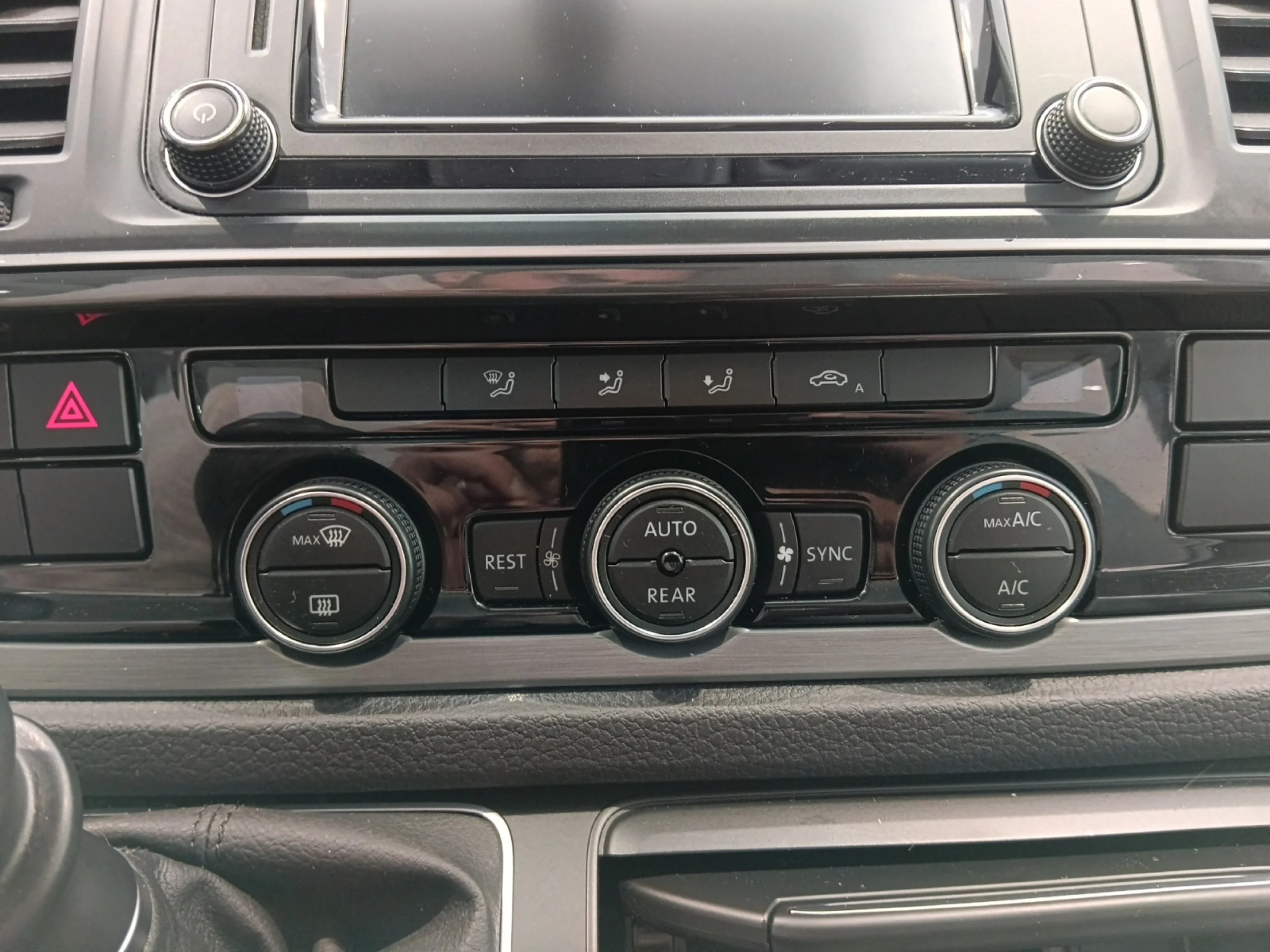 VOLKSWAGEN CALIFORNIA BEACH 2.0 TDI 110KW (150CV) BMT - Foto 12