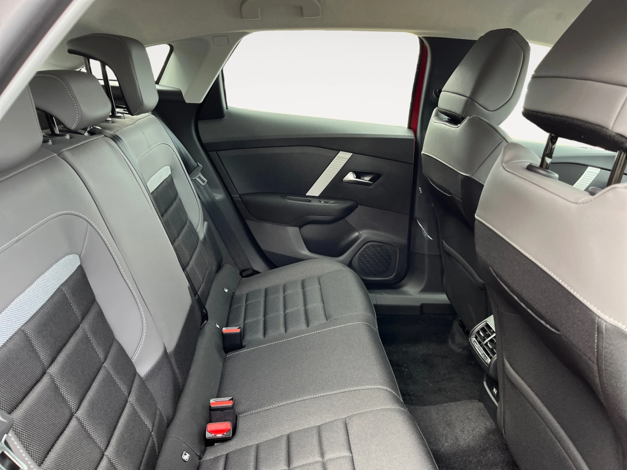 CITROEN C4 HYBRID 145 Ë DCS6 PLUS - Foto 6