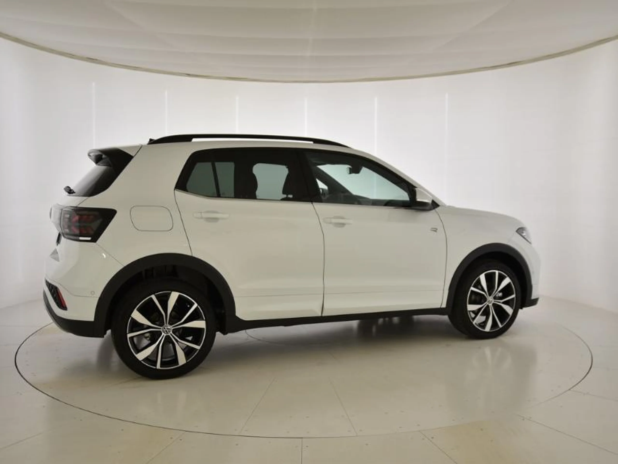 VOLKSWAGEN T CROSS T CROSS R LINE 1.0 TSI 85 KW (115 CV)  AUTOMÁTICO DSG 7 VEL. - Foto 3