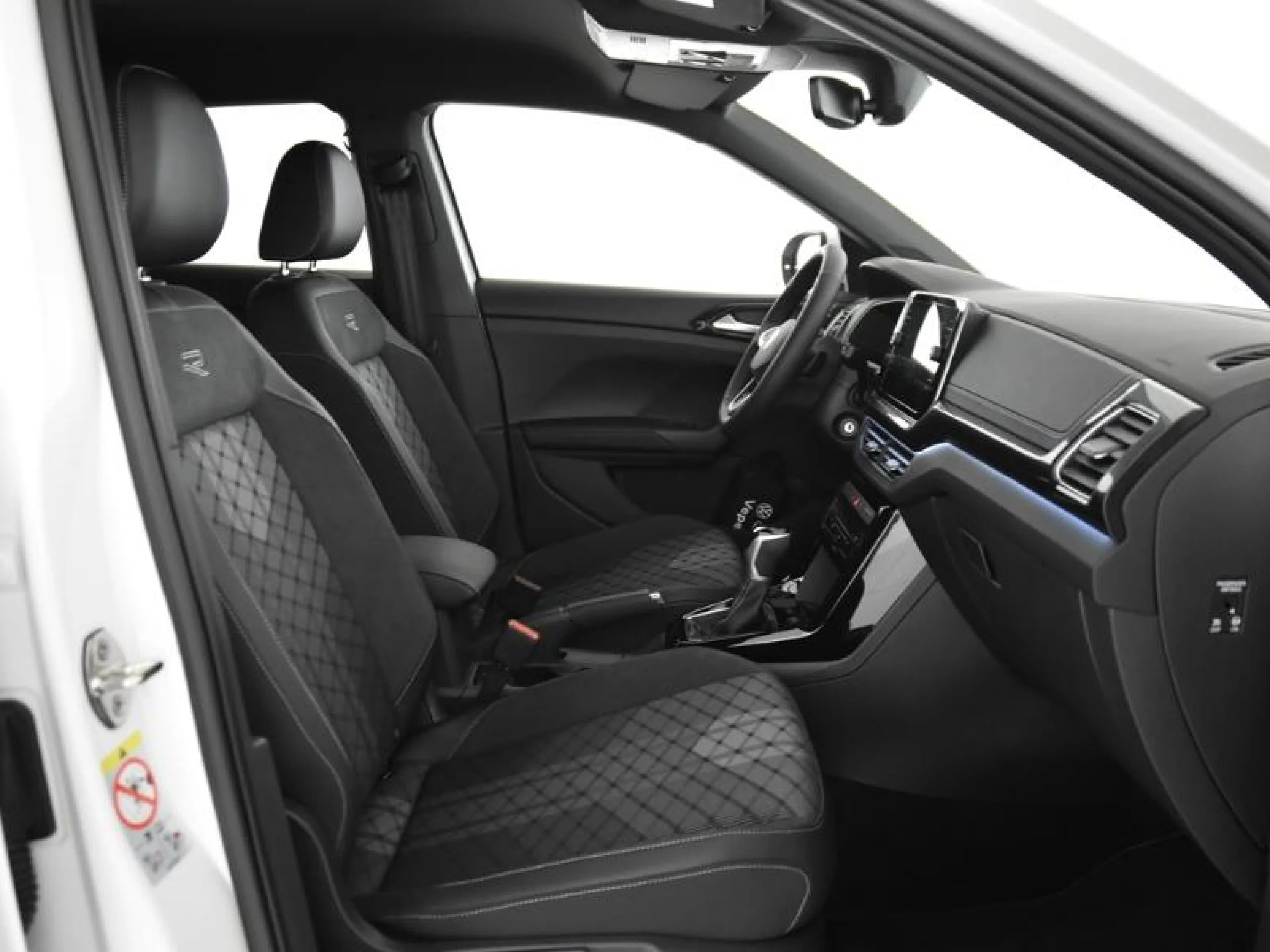 VOLKSWAGEN T CROSS T CROSS R LINE 1.0 TSI 85 KW (115 CV)  AUTOMÁTICO DSG 7 VEL. - Foto 6