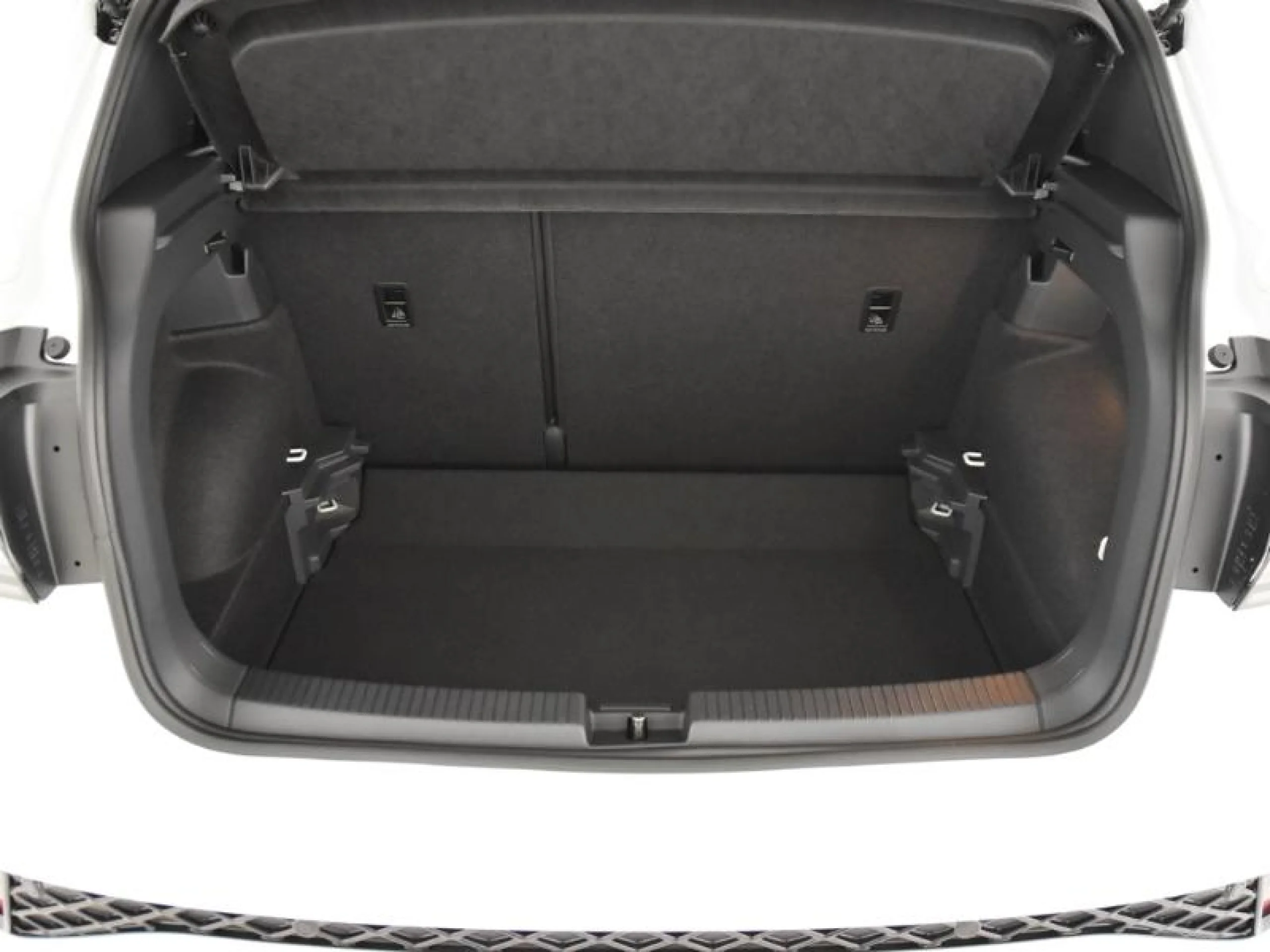 VOLKSWAGEN T CROSS T CROSS R LINE 1.0 TSI 85 KW (115 CV)  AUTOMÁTICO DSG 7 VEL. - Foto 8