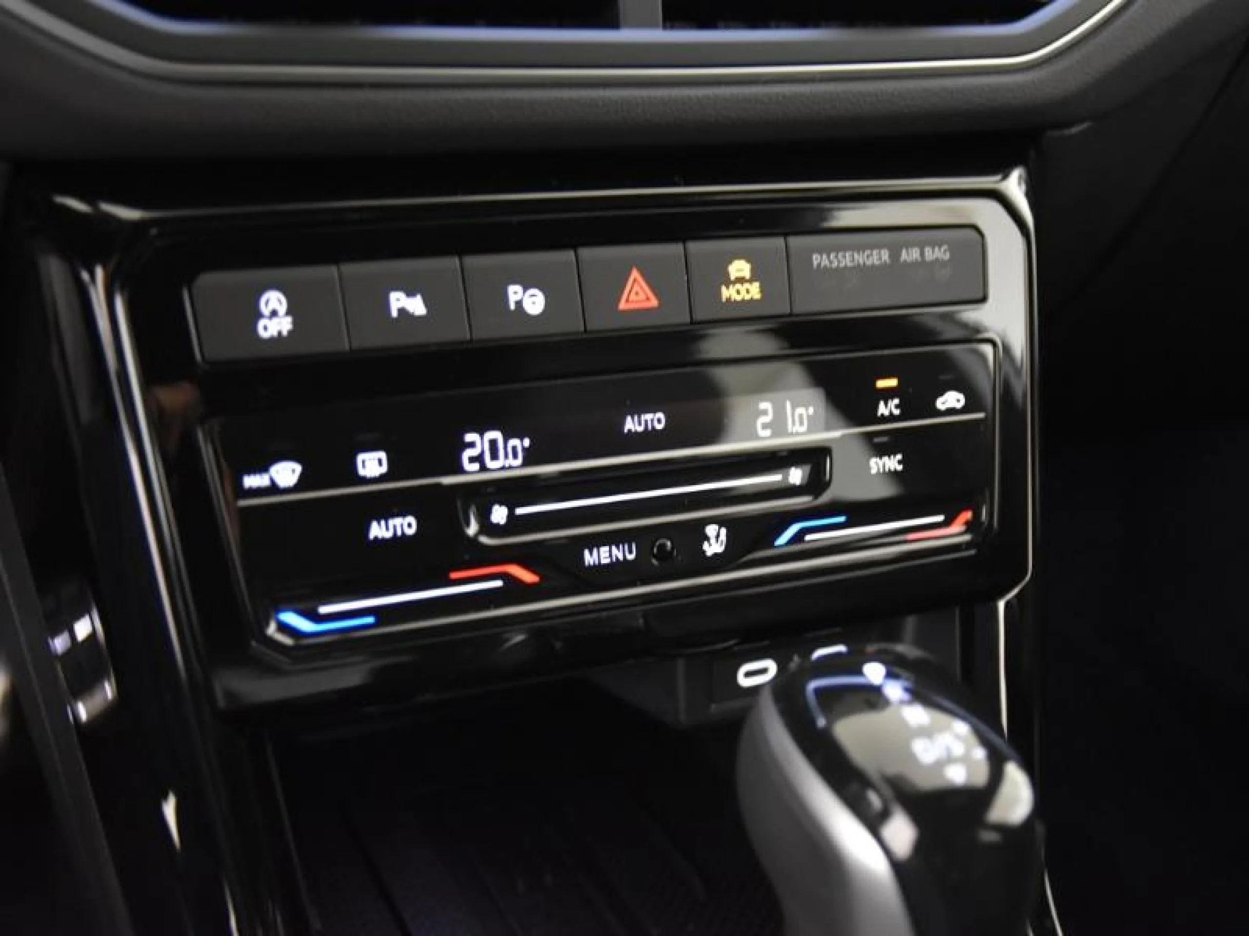 VOLKSWAGEN T CROSS T CROSS R LINE 1.0 TSI 85 KW (115 CV)  AUTOMÁTICO DSG 7 VEL. - Foto 12