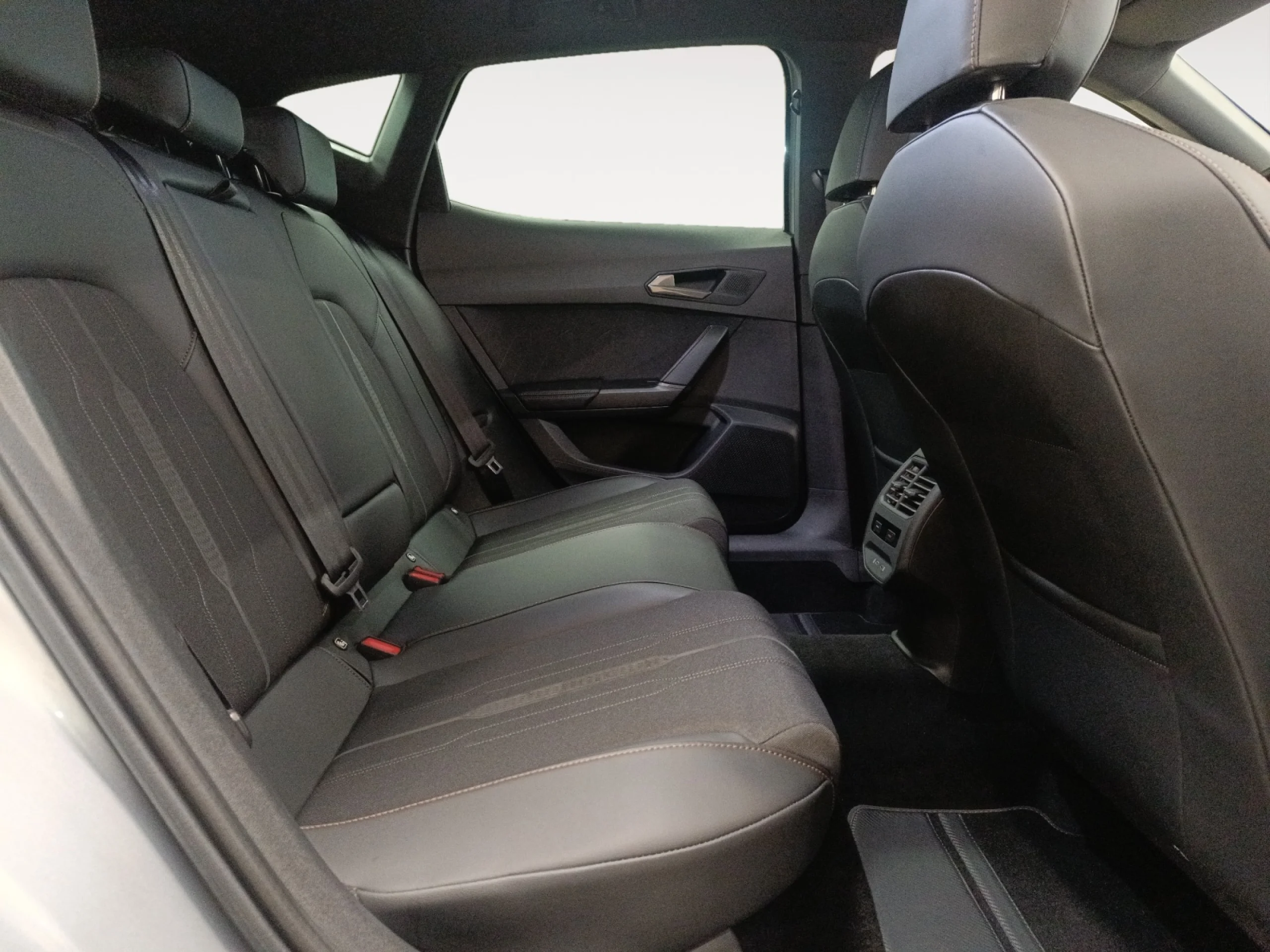 CUPRA FORMENTOR 1.5 TSI 110KW (150 CV) DSG - Foto 6