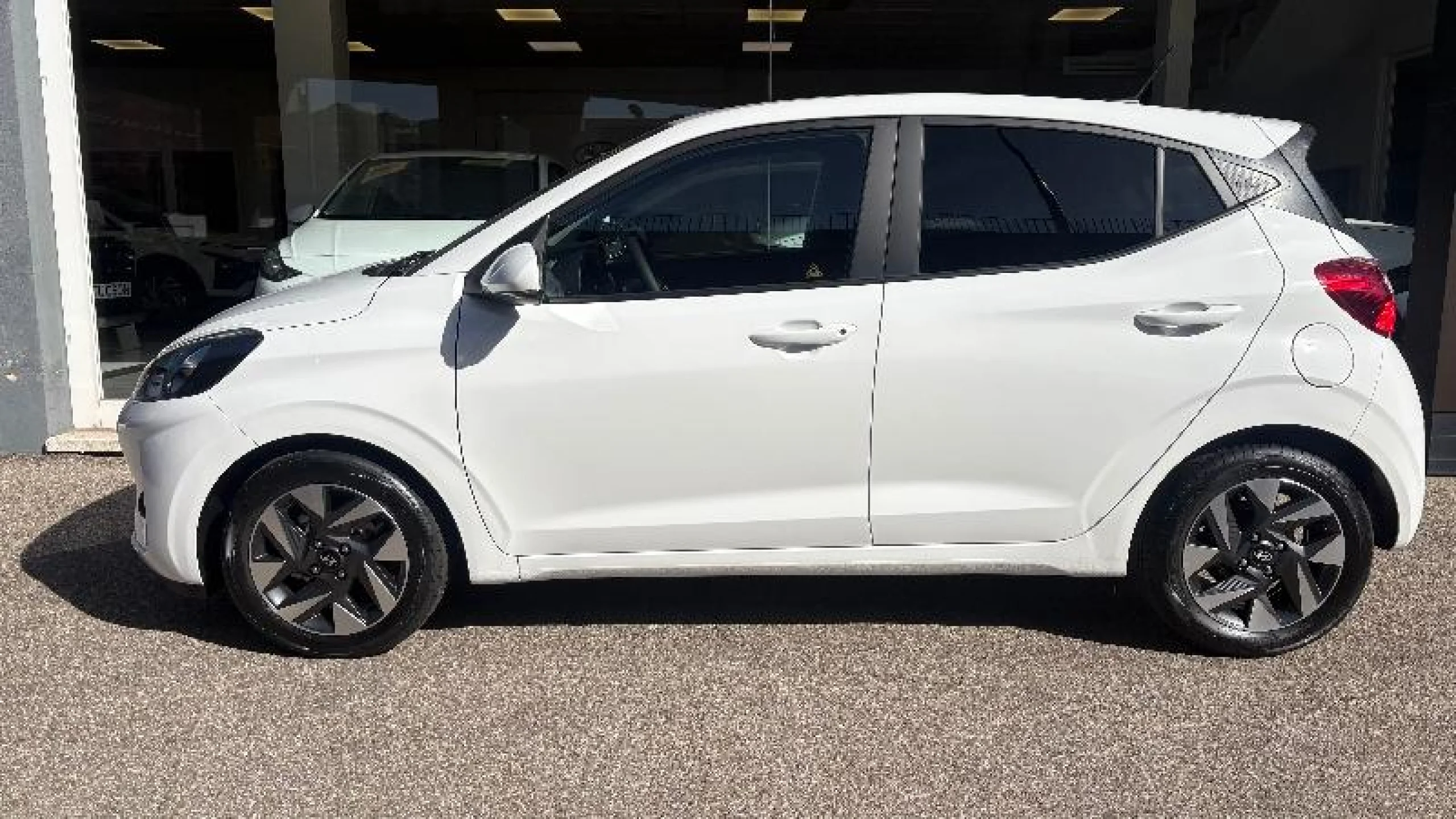 HYUNDAI I10 1.0 KLASS AT - Foto 9