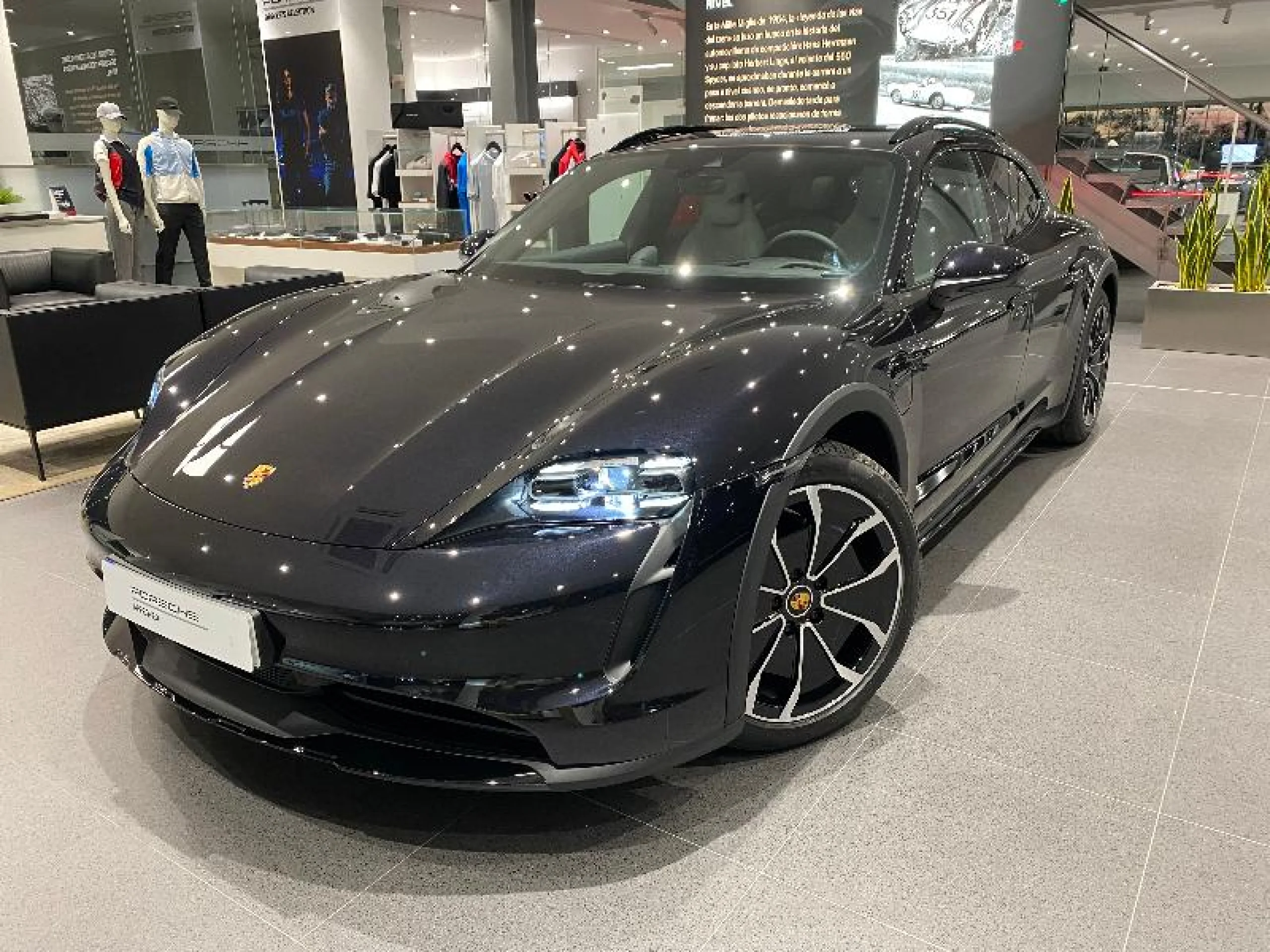 PORSCHE TAYCAN 4 CROSS TURISMO - Foto 1