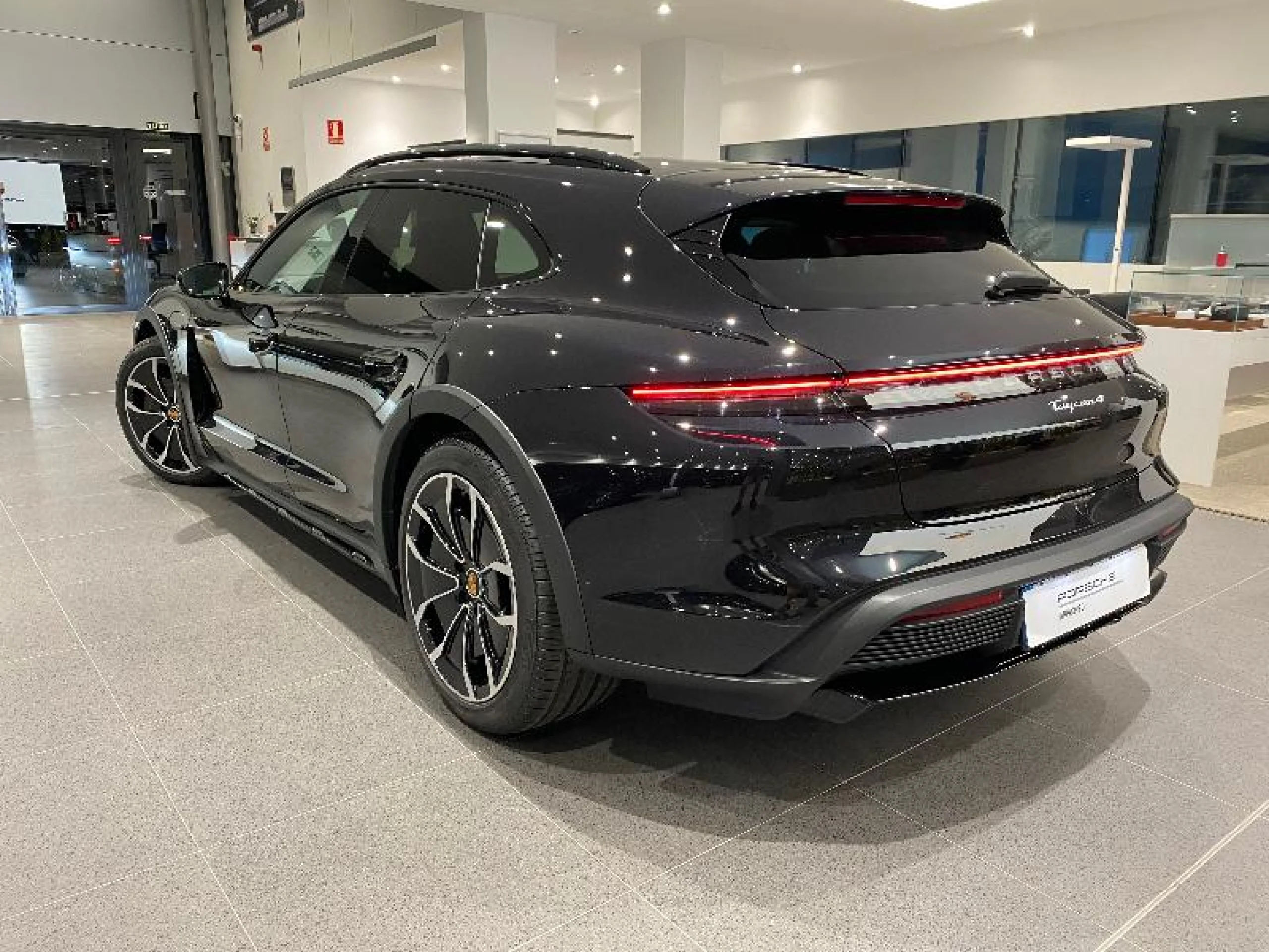 PORSCHE TAYCAN 4 CROSS TURISMO - Foto 3