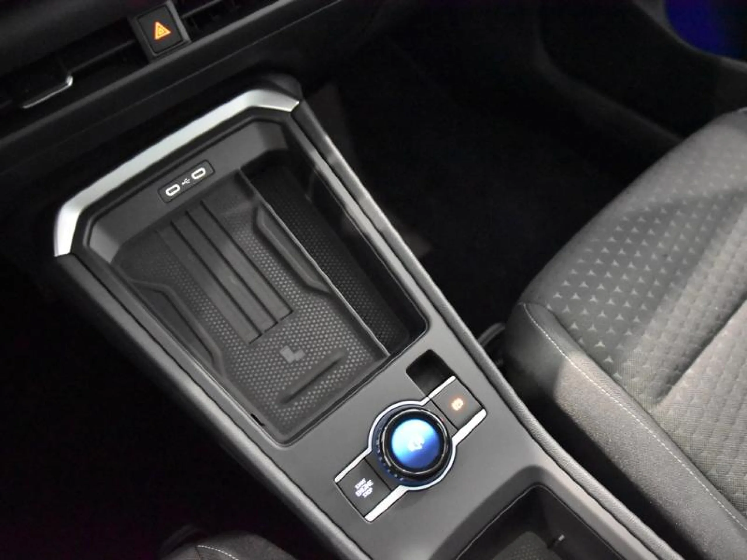 VOLKSWAGEN T ROC ··MÁS·· 1.5 ETSI 85KW (116CV) DSG - Foto 11