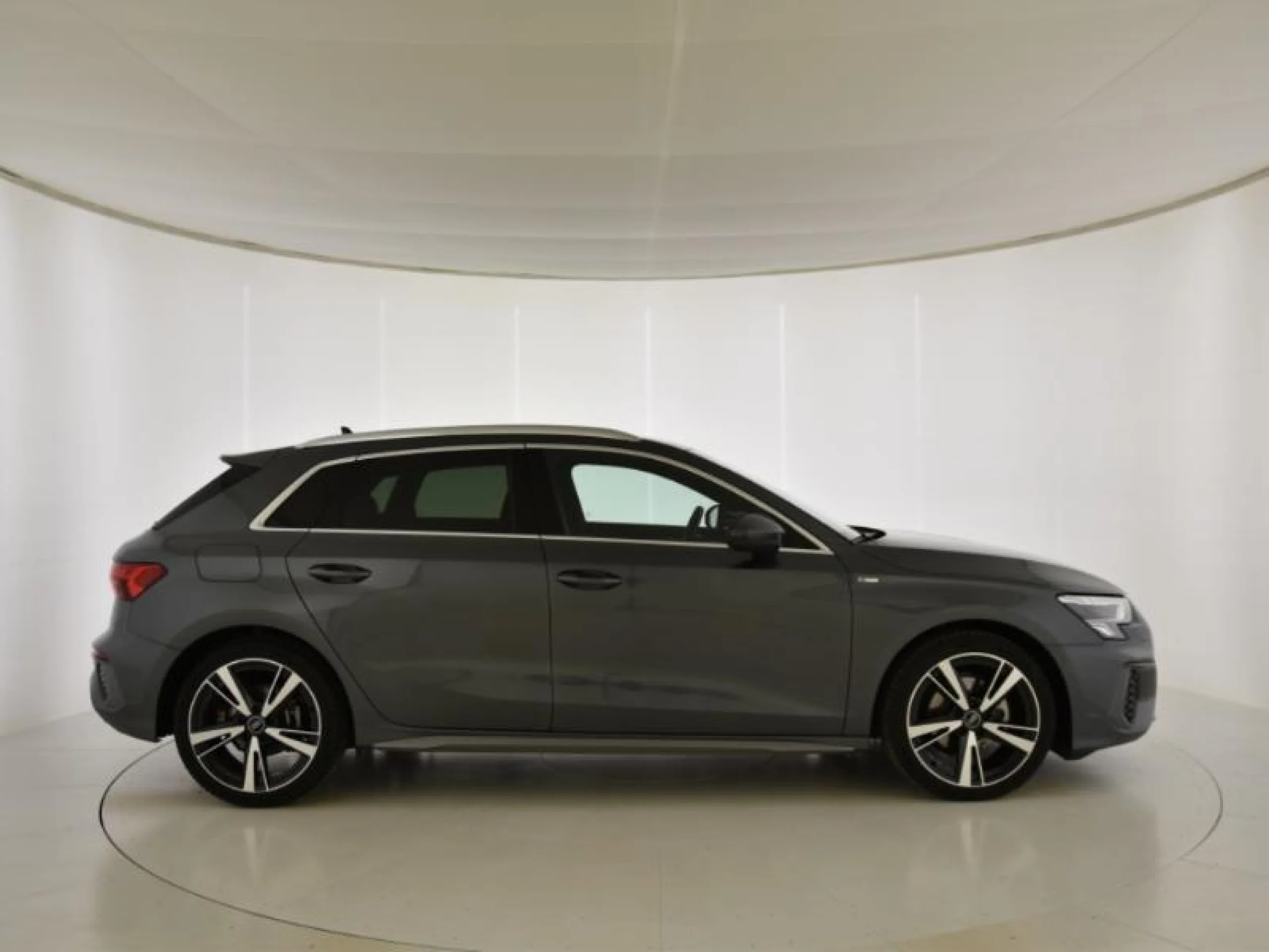 AUDI A3 SPORTBACK S LINE 35 TFSI 110KW S TRONIC - Foto 3