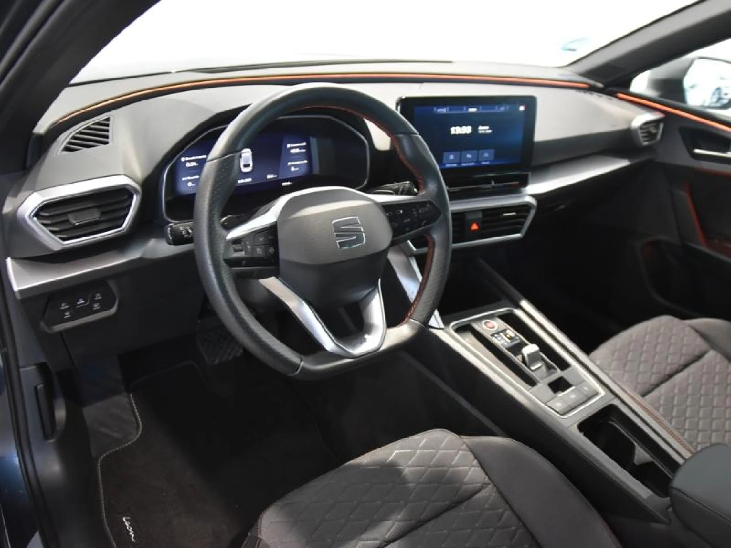 SEAT LEON SP 1.5 ETSI 110KW DSG S&S FR SPECIAL ED - Foto 9