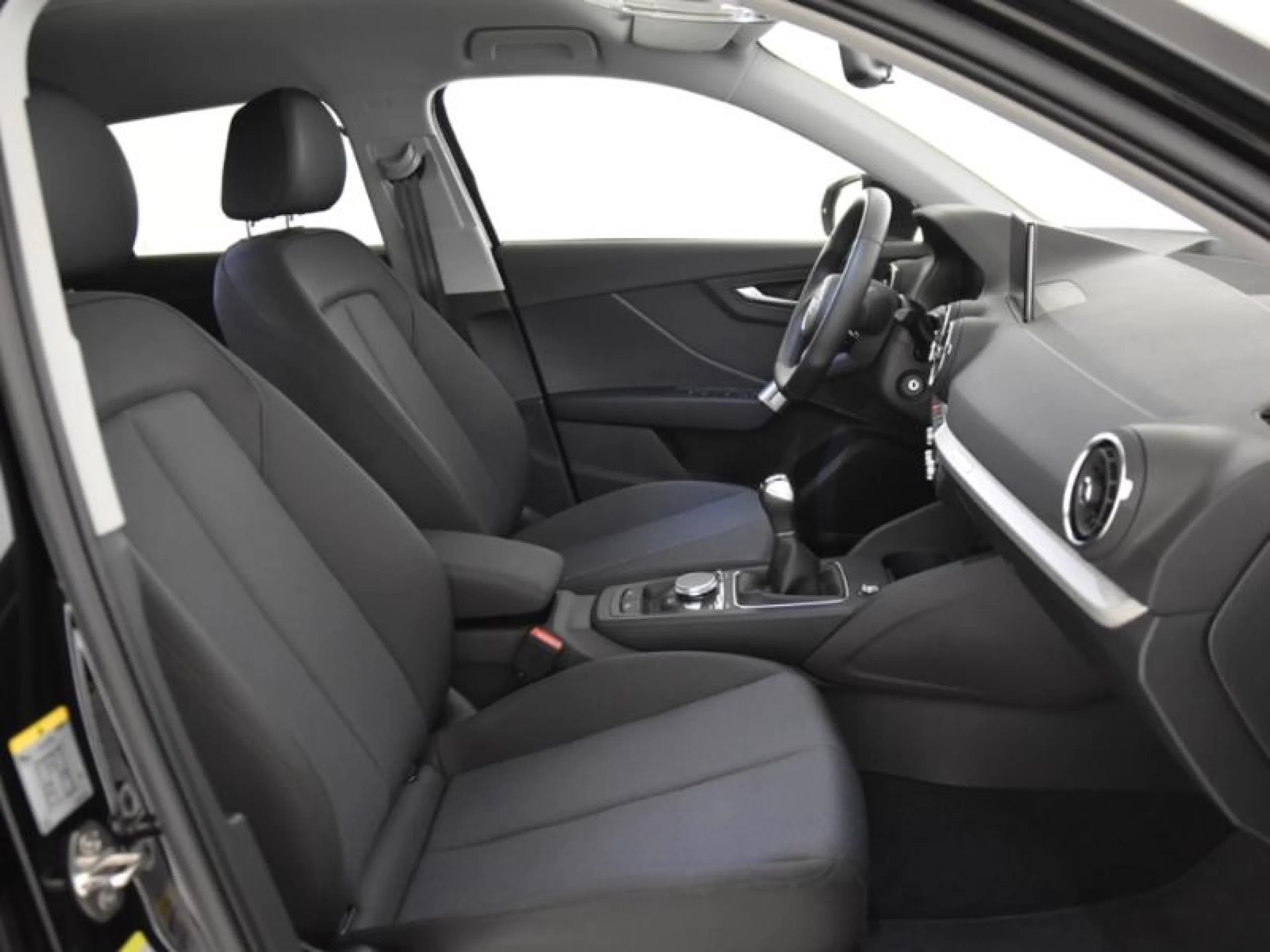AUDI Q2 30 TFSI 81KW (110CV) - Foto 5
