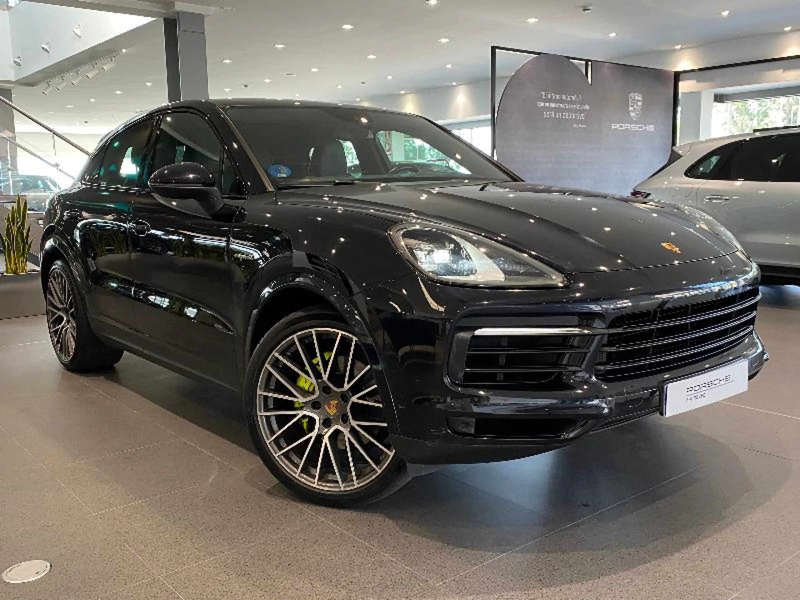 PORSCHE CAYENNE COUPE E HYBRID - Foto 7