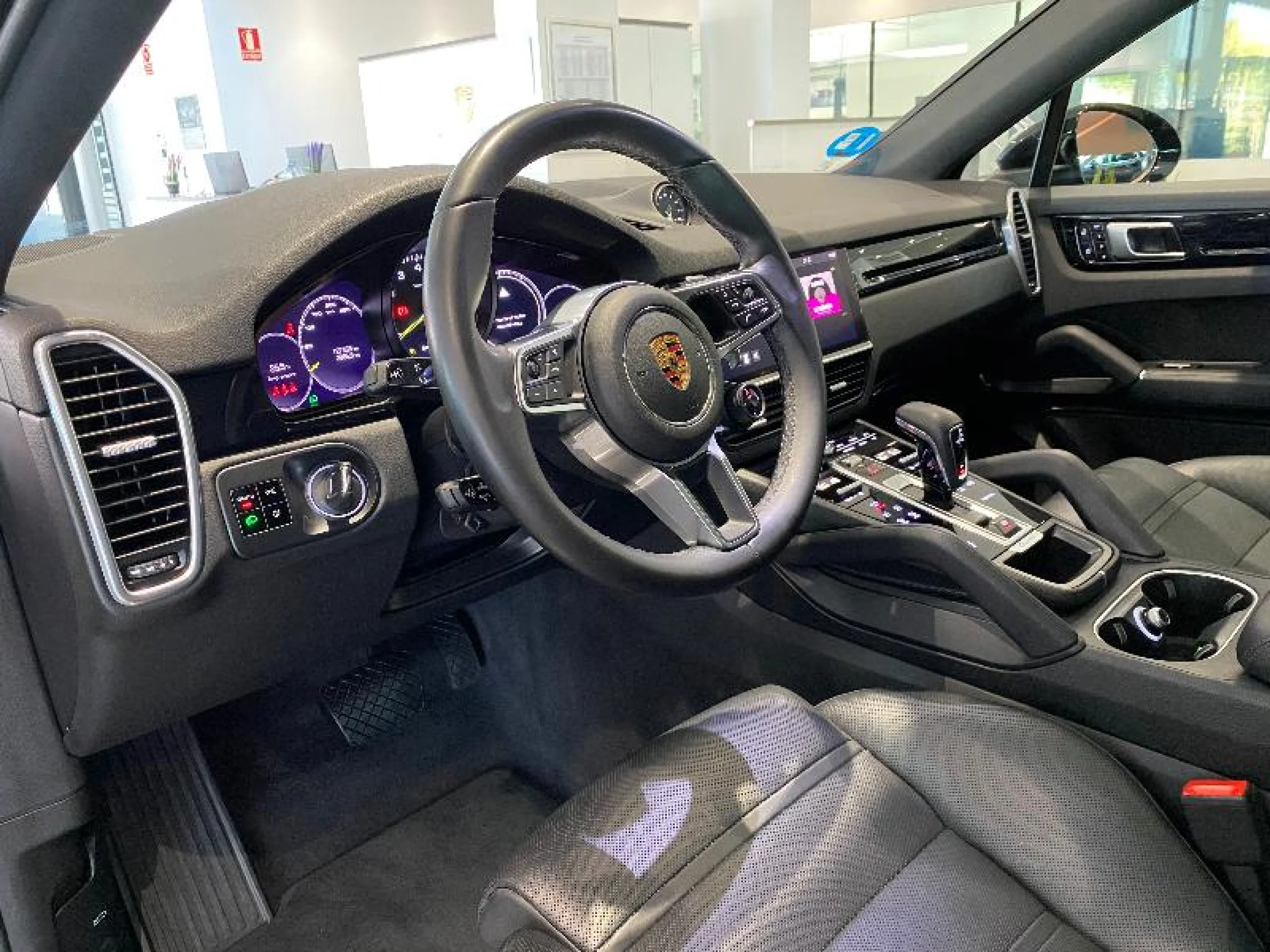 PORSCHE CAYENNE COUPE E HYBRID - Foto 10