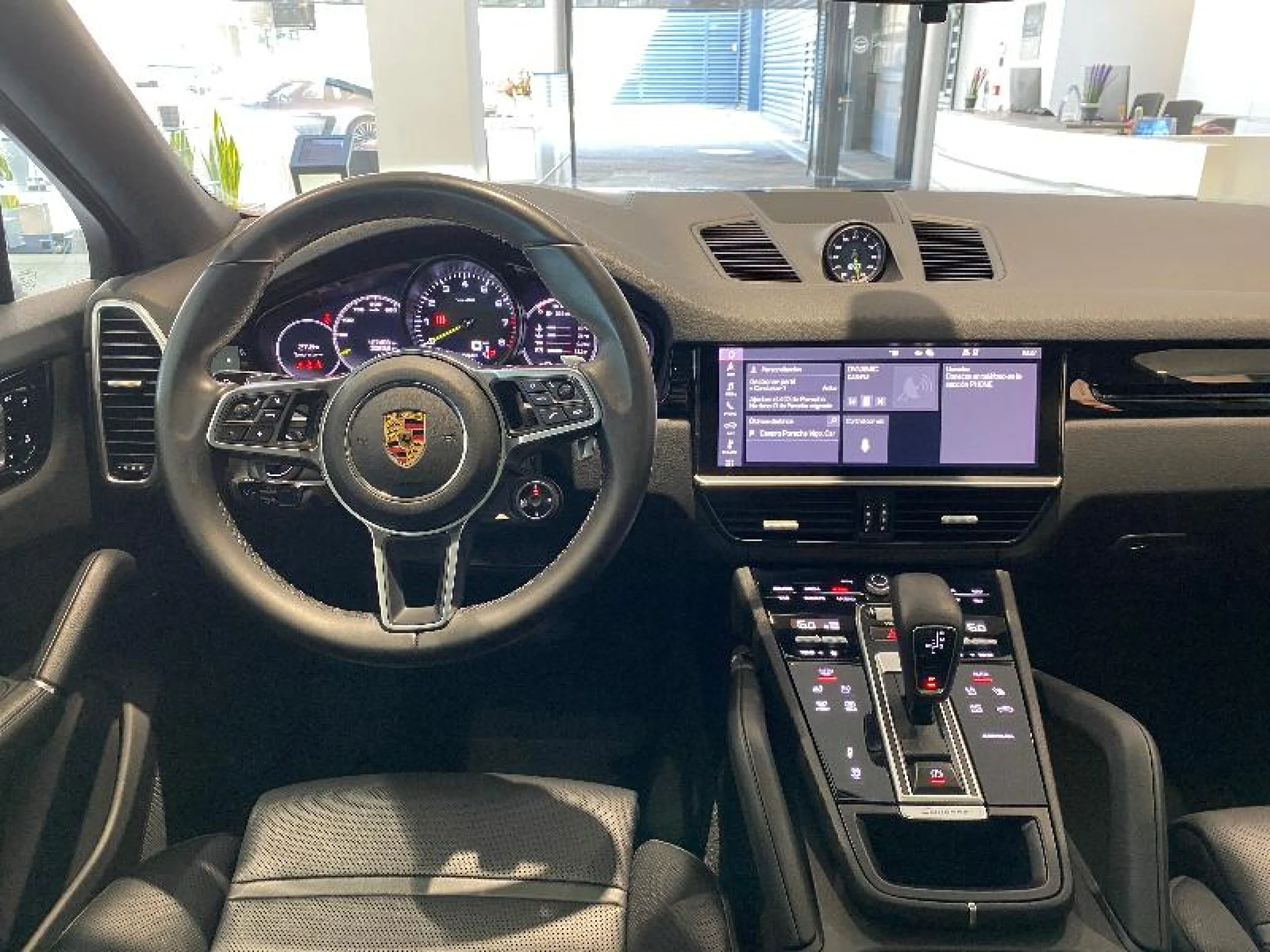 PORSCHE CAYENNE COUPE E HYBRID - Foto 23